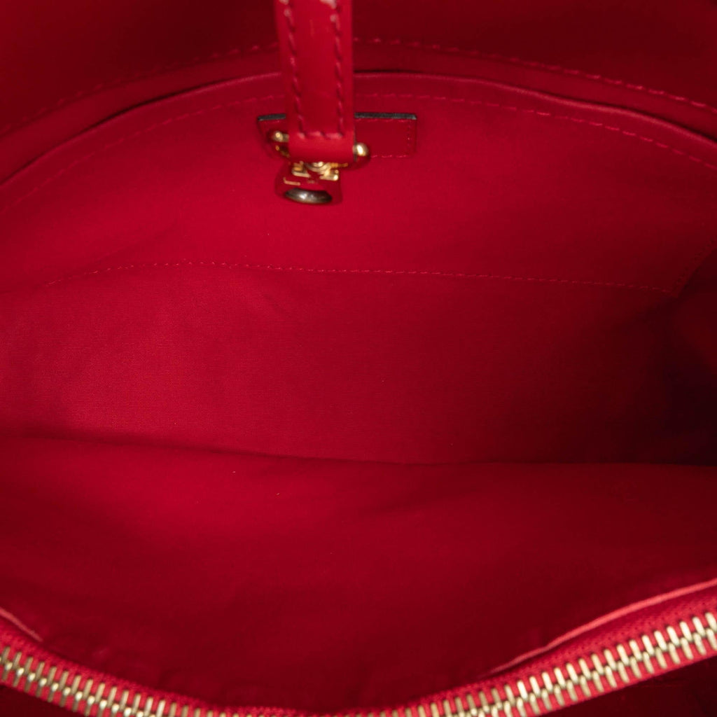 Louis Vuitton Monogram Vernis Montaigne BB (SHG-RZlMWB)