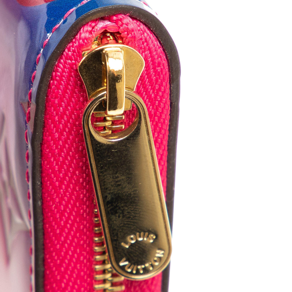 Louis Vuitton Monogram Vernis Ombre Zippy Coin Purse (SHG-Tdp8in)