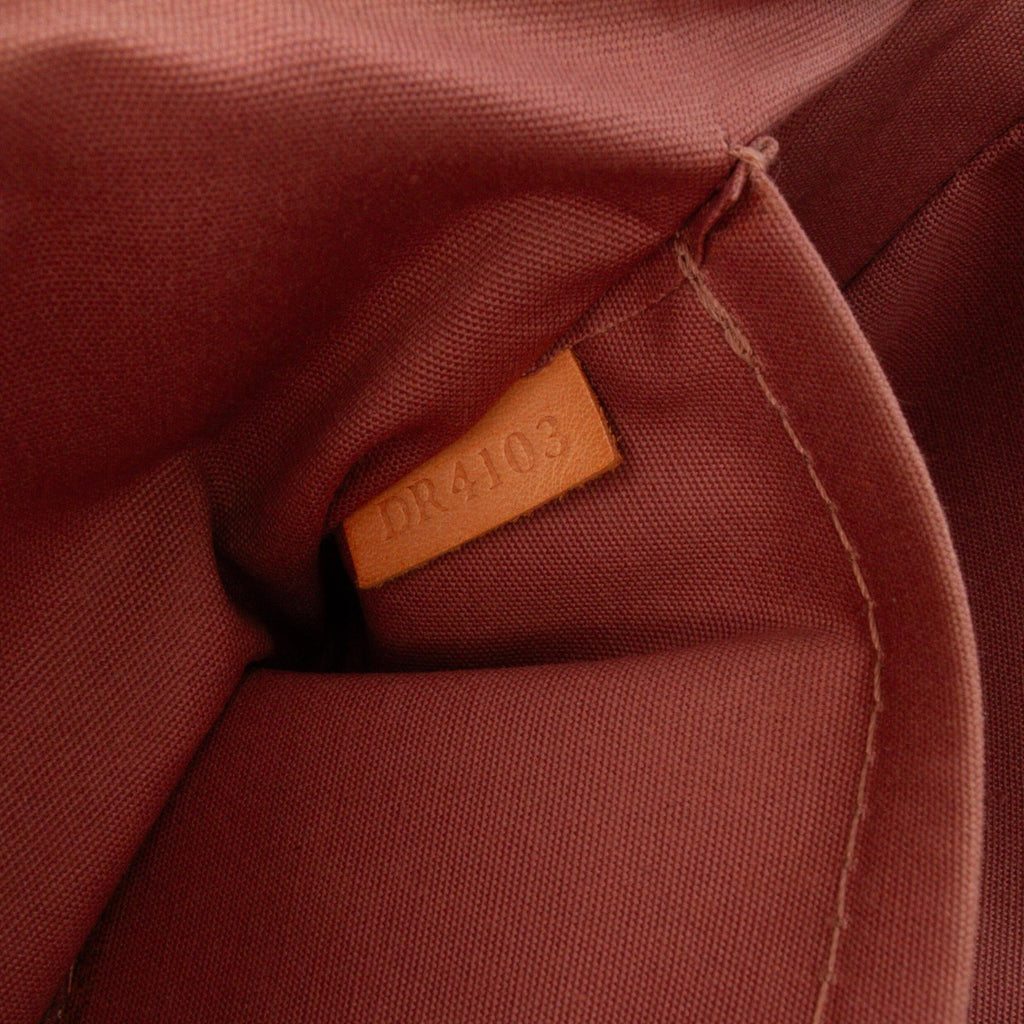 Louis Vuitton Monogram Vernis Pochette Accessoires