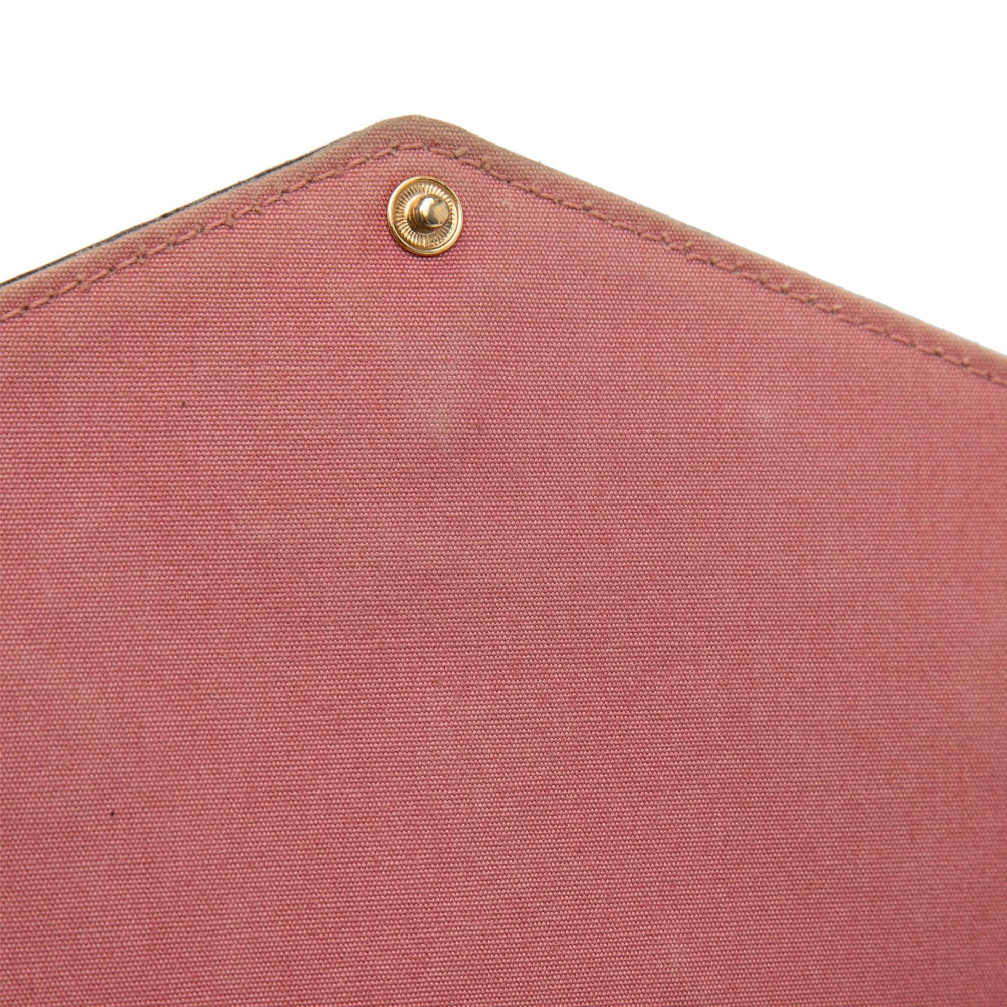 Louis Vuitton Monogram Vernis Pochette Felicie Valentine Dog (SHG-MbxcoD)
