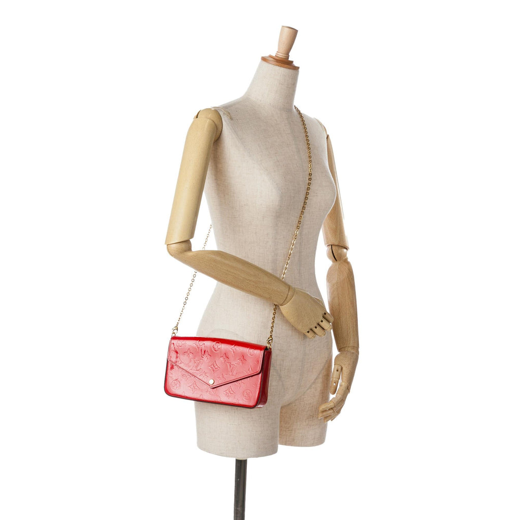 Louis Vuitton Monogram Vernis Pochette Felicie (SHG-UySAZ4)