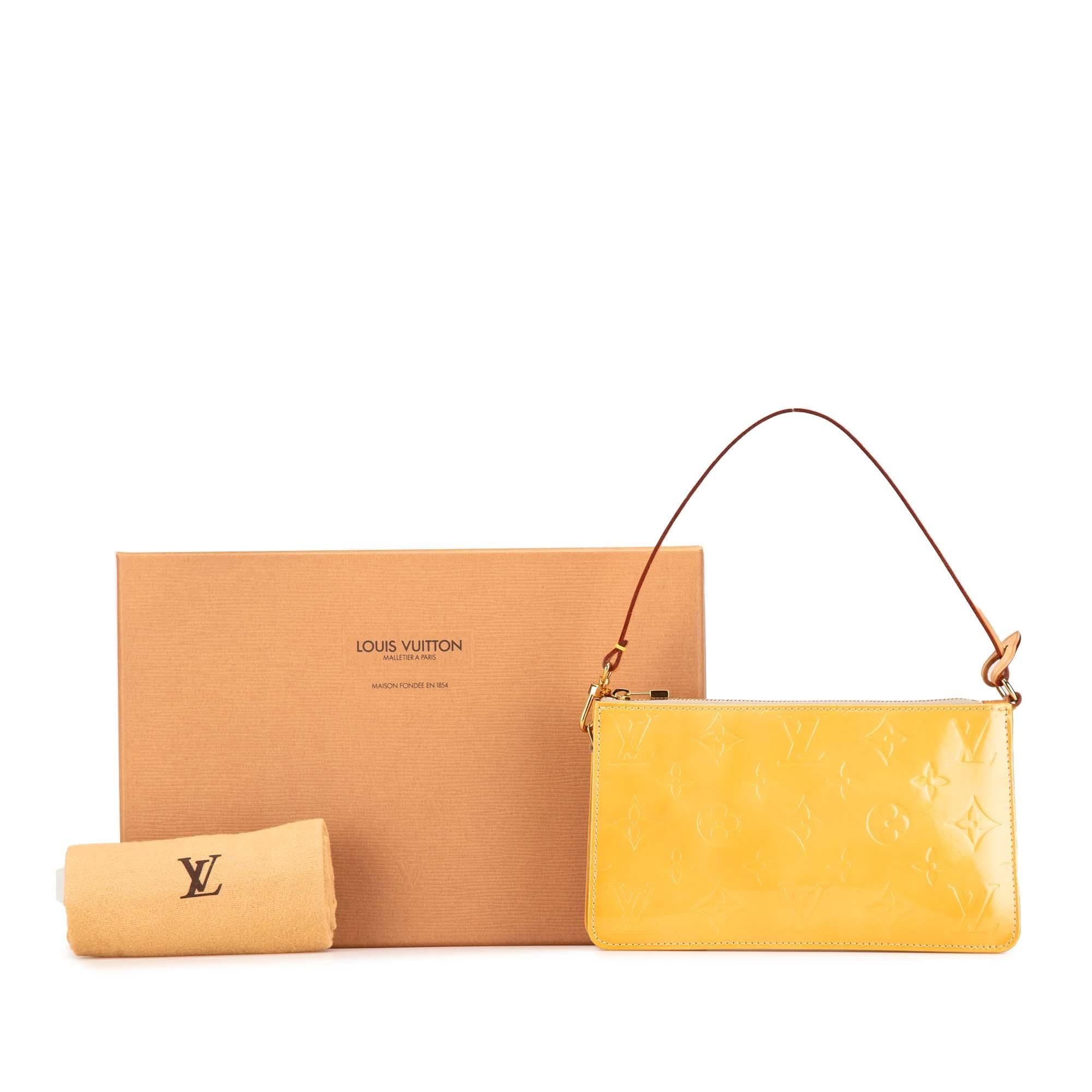 Louis Vuitton Monogram Vernis Pochette Lexington (SHG-bcWX9b)