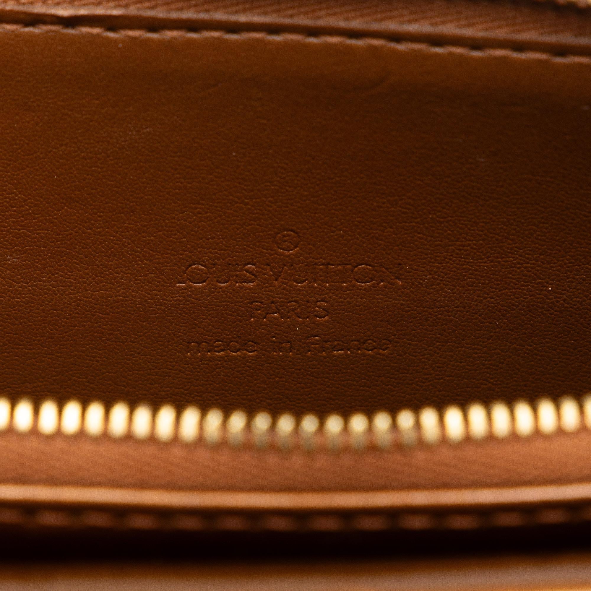 Louis Vuitton Monogram Vernis Pochette Mott (SHG-j3KnDR)