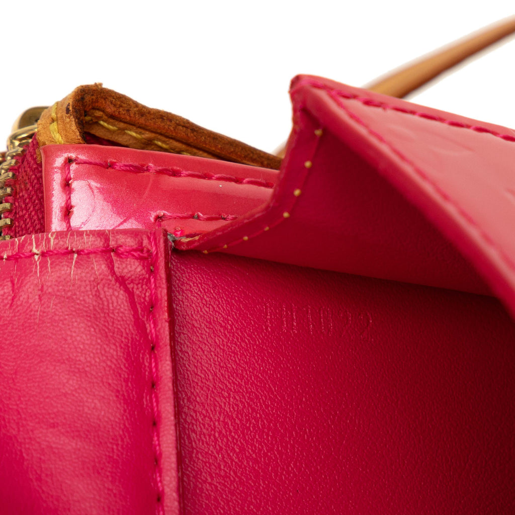 Louis Vuitton Monogram Vernis Pochette Mott (SHG-n5etRB)