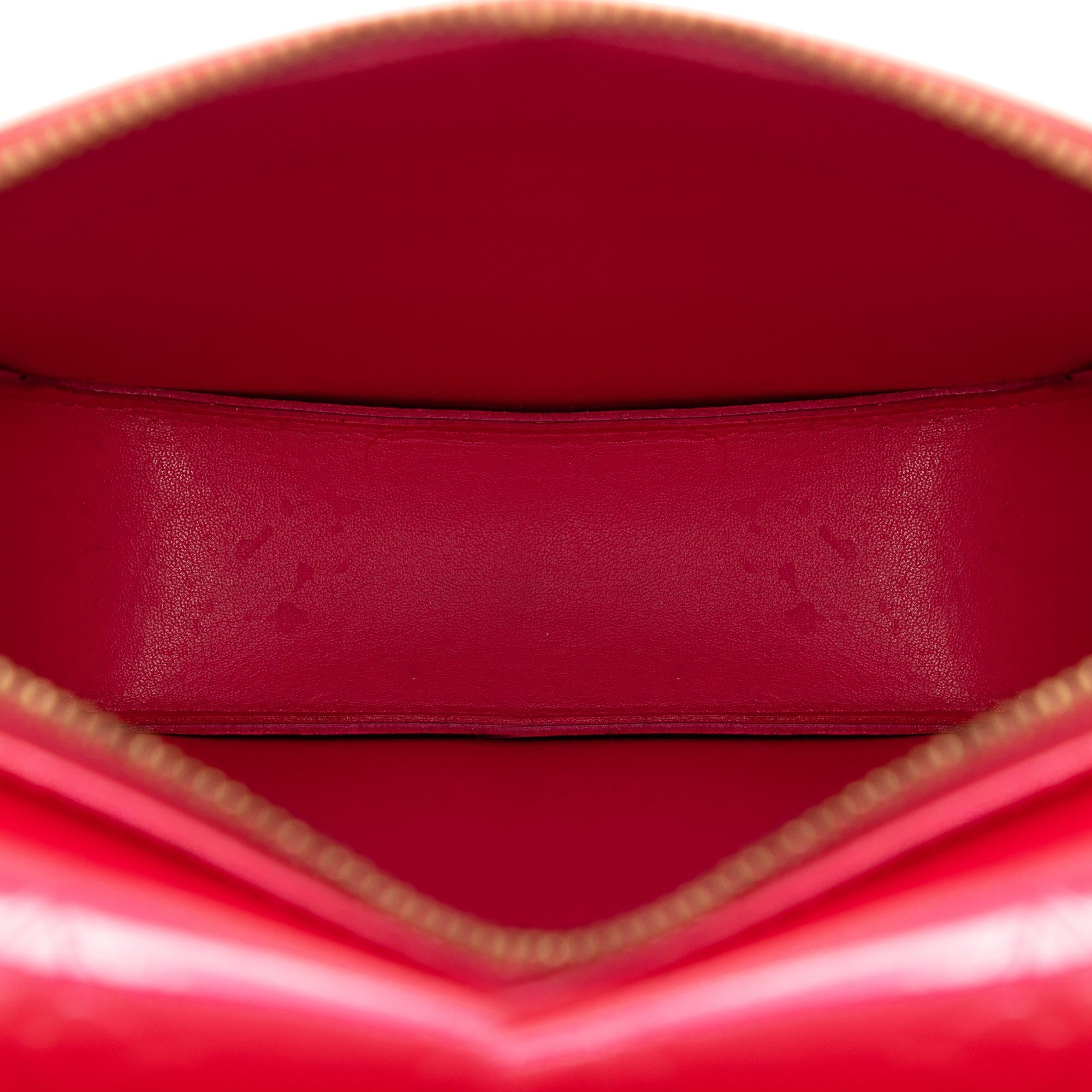 Louis Vuitton Monogram Vernis Pochette Mott (SHG-n5etRB)
