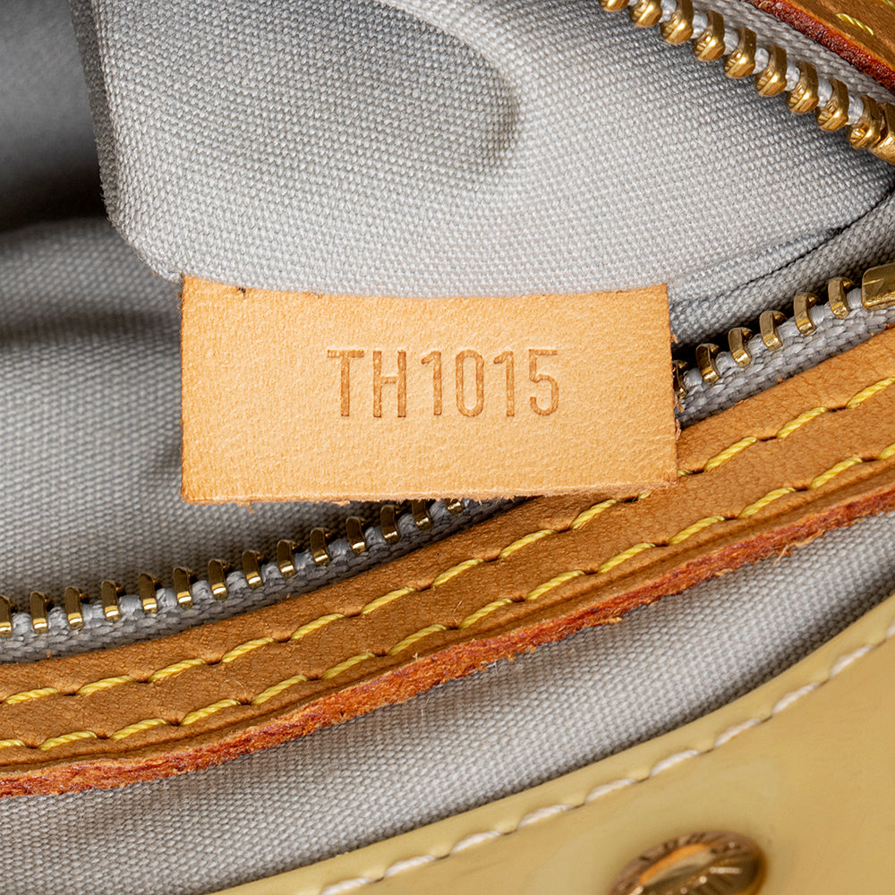Louis Vuitton Monogram Vernis Reade PM Tote (SHF-21267)