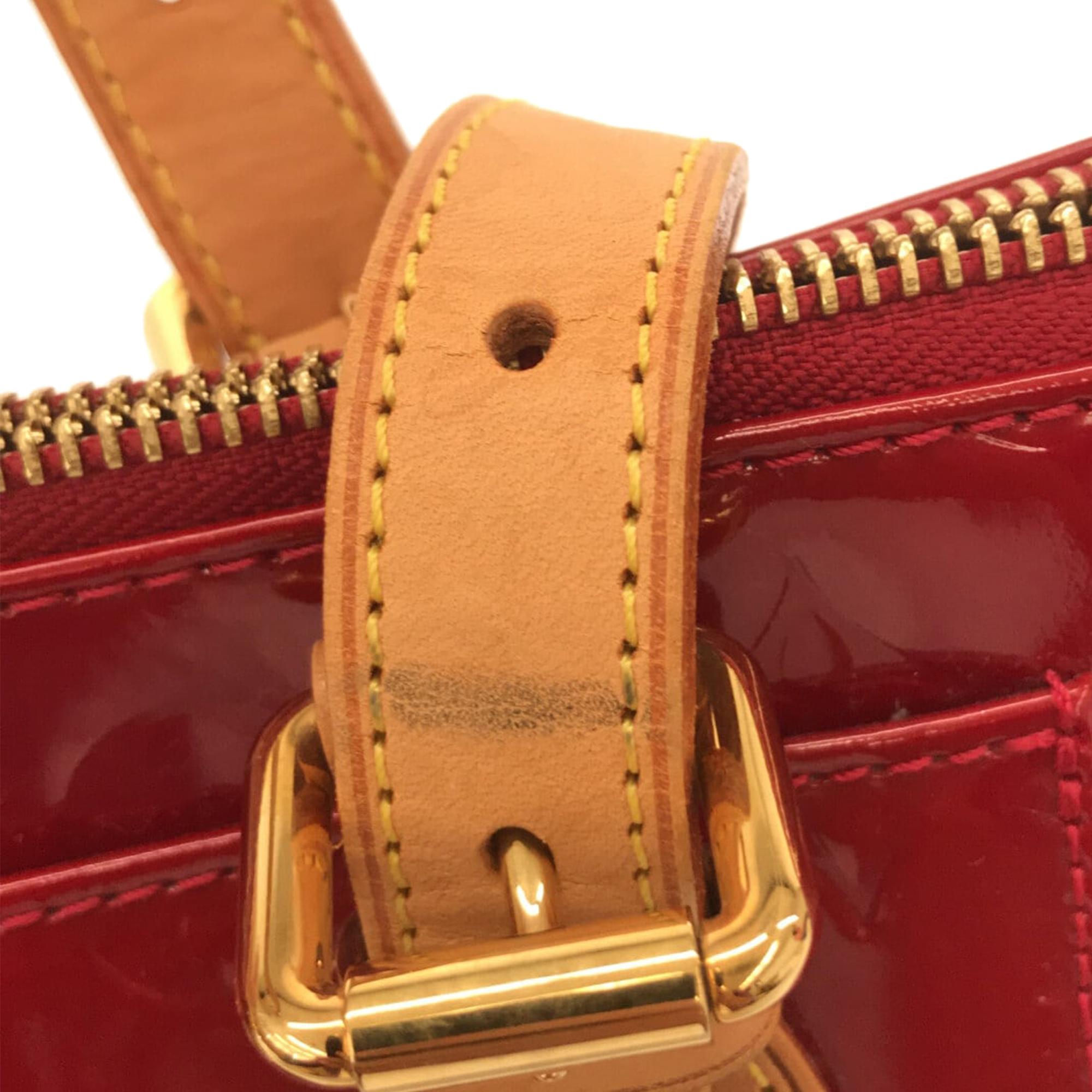 Louis Vuitton Monogram Vernis Rosewood Avenue (SHG-clrYUh)
