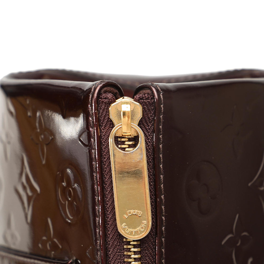 Louis Vuitton Monogram Vernis Rosewood Avenue (SHG-egdmbO)