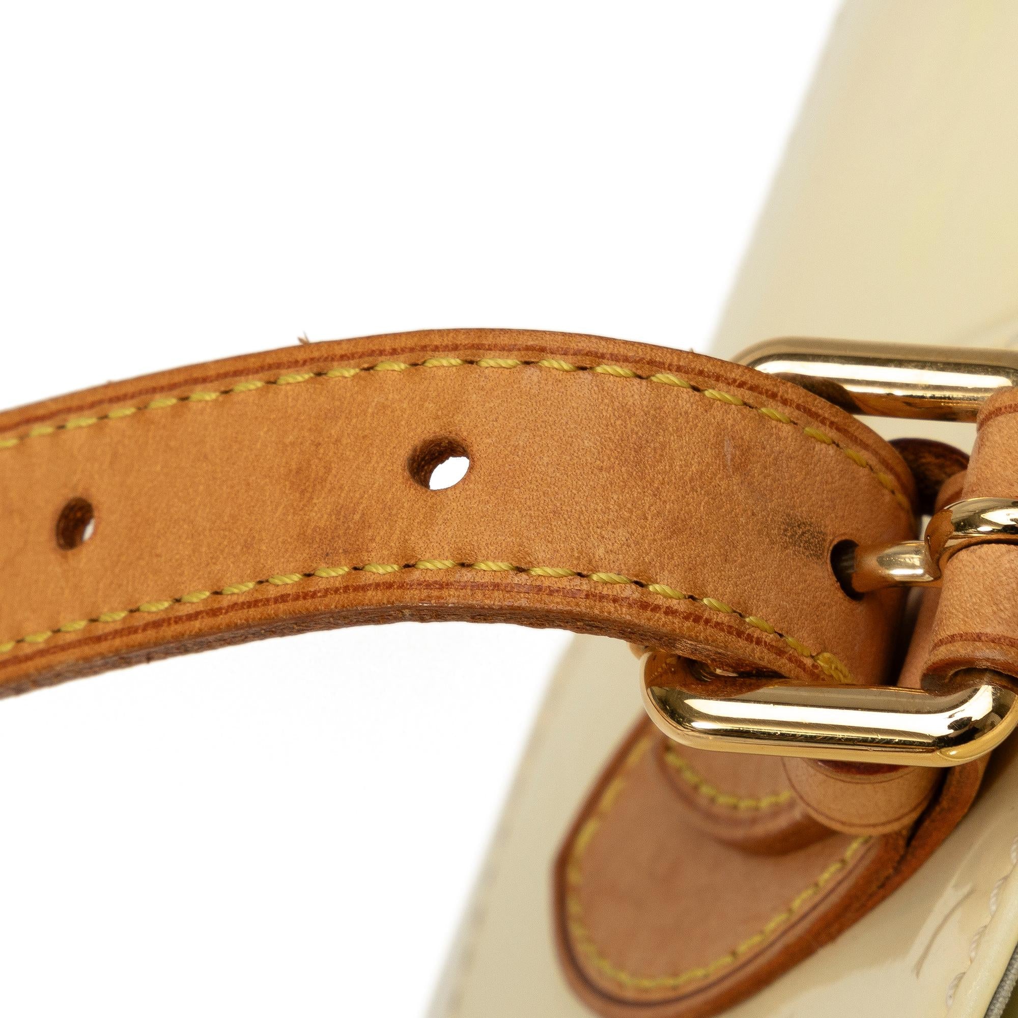 Louis Vuitton Monogram Vernis Rosewood Avenue (SHG-4dQmKb)