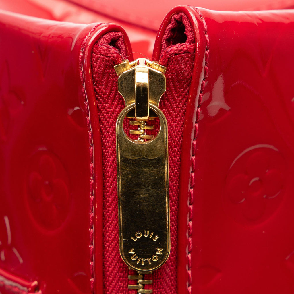 Louis Vuitton Monogram Vernis Rosewood Avenue (SHG-MxfMmi)