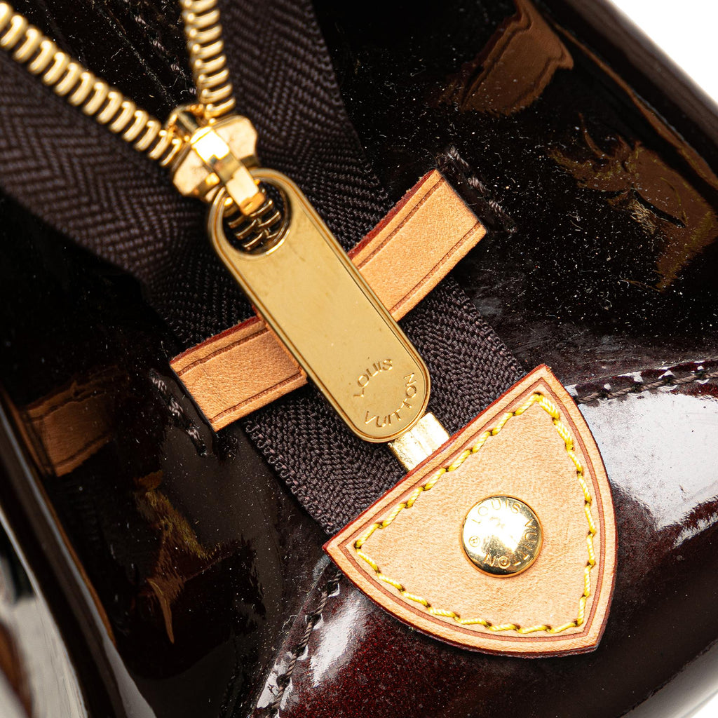 Louis Vuitton Monogram Vernis Rosewood Avenue (SHG-sl75K6)