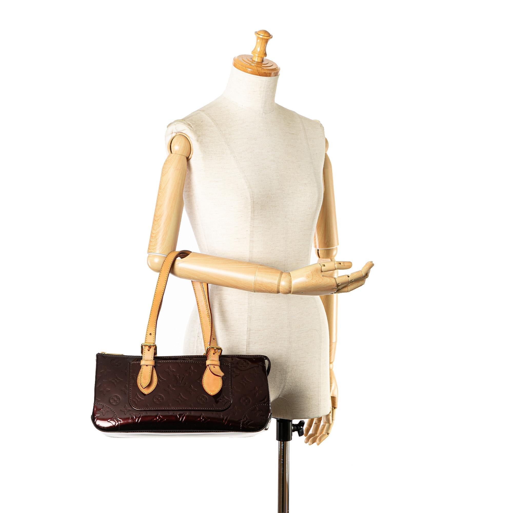 Louis Vuitton Monogram Vernis Rosewood Avenue (SHG-sDw7mO)