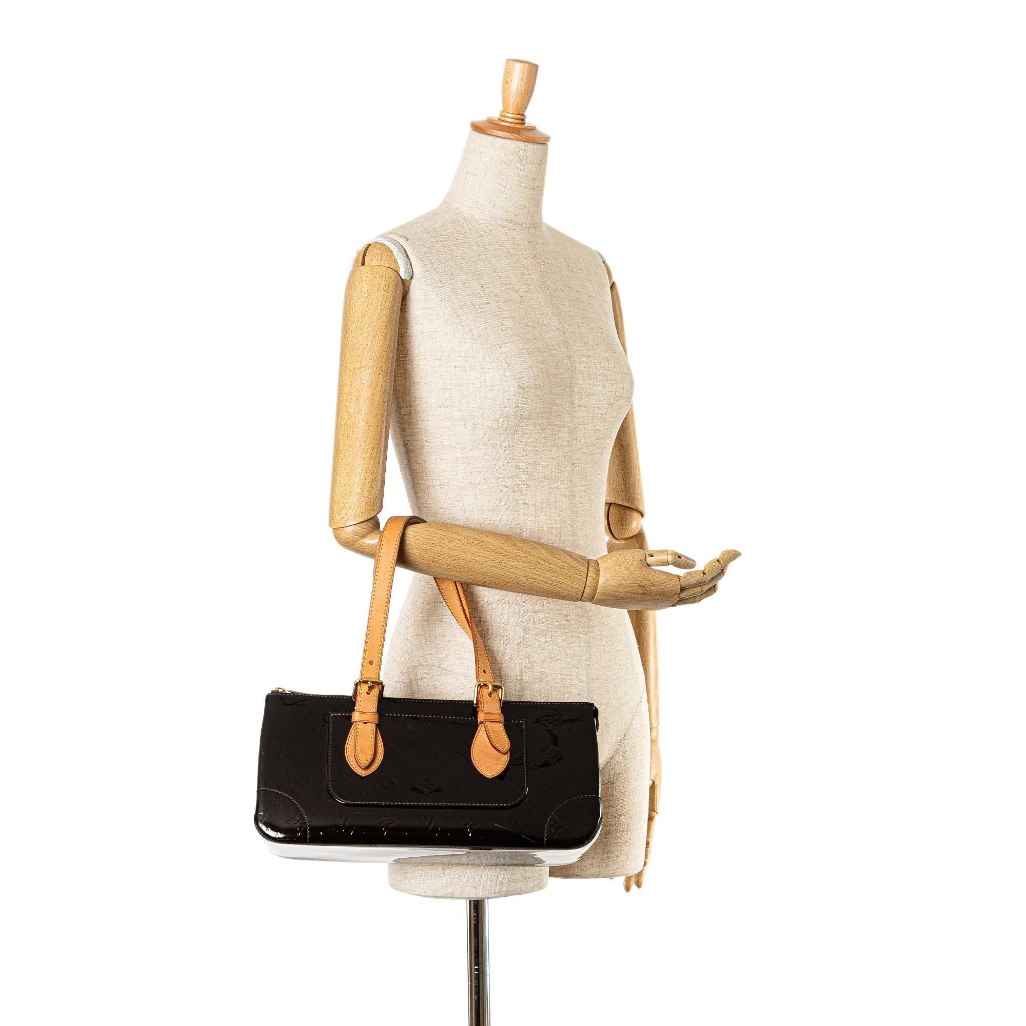 Louis Vuitton Monogram Vernis Rosewood Avenue (SHG-eFFE3Y)