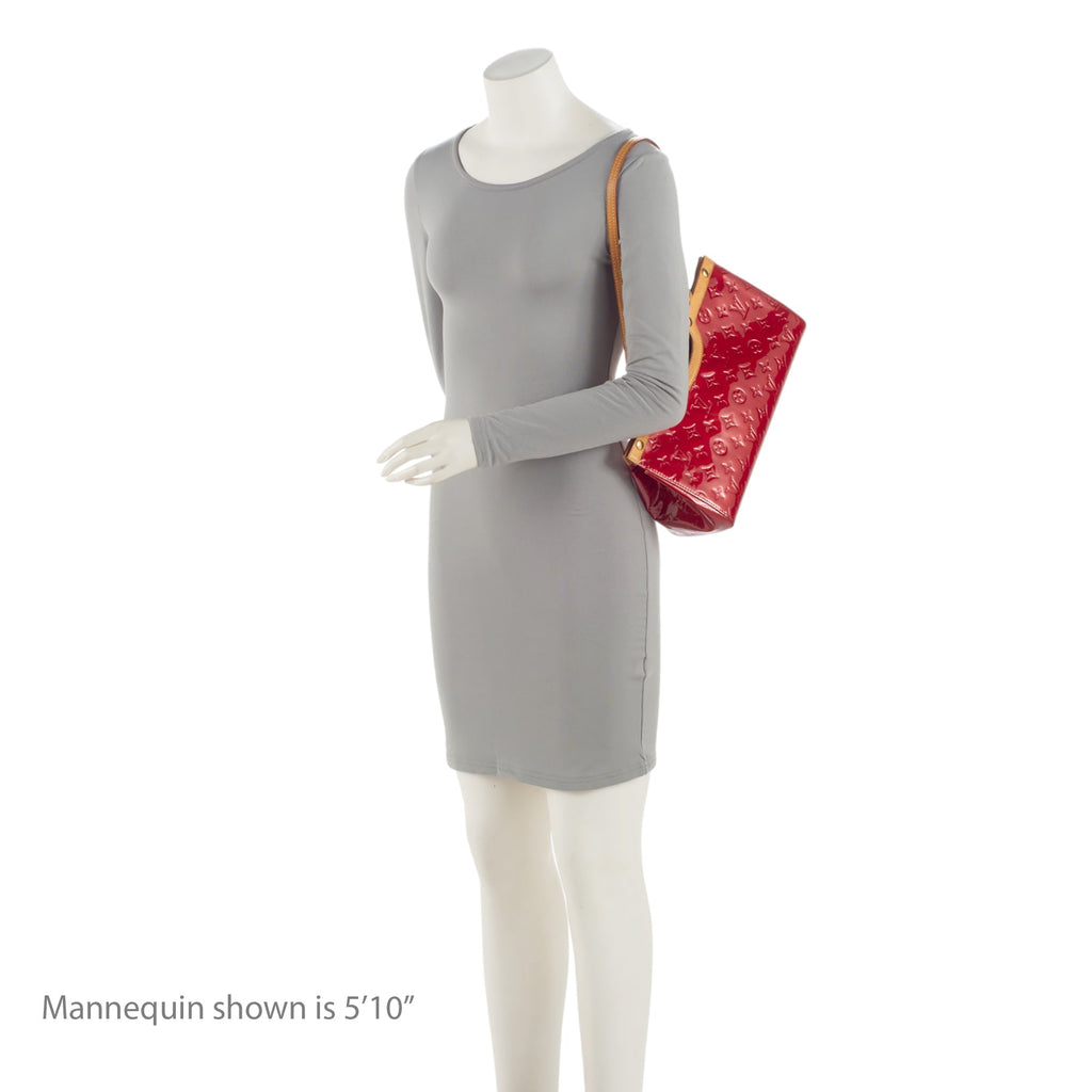 Louis Vuitton Monogram Vernis Roxbury Drive Clutch (SHF-pLf78E)