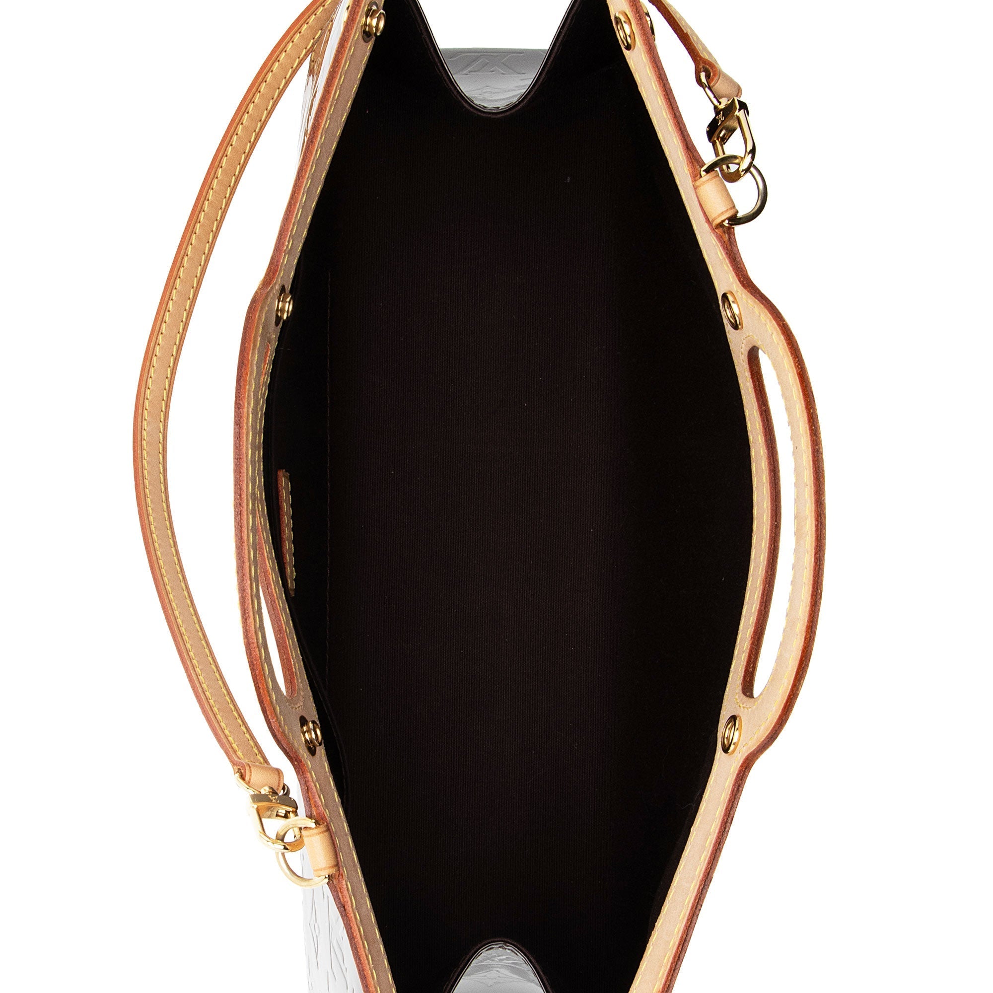 Louis Vuitton Monogram Vernis Roxbury Drive Clutch (SHF-bnVJtW)