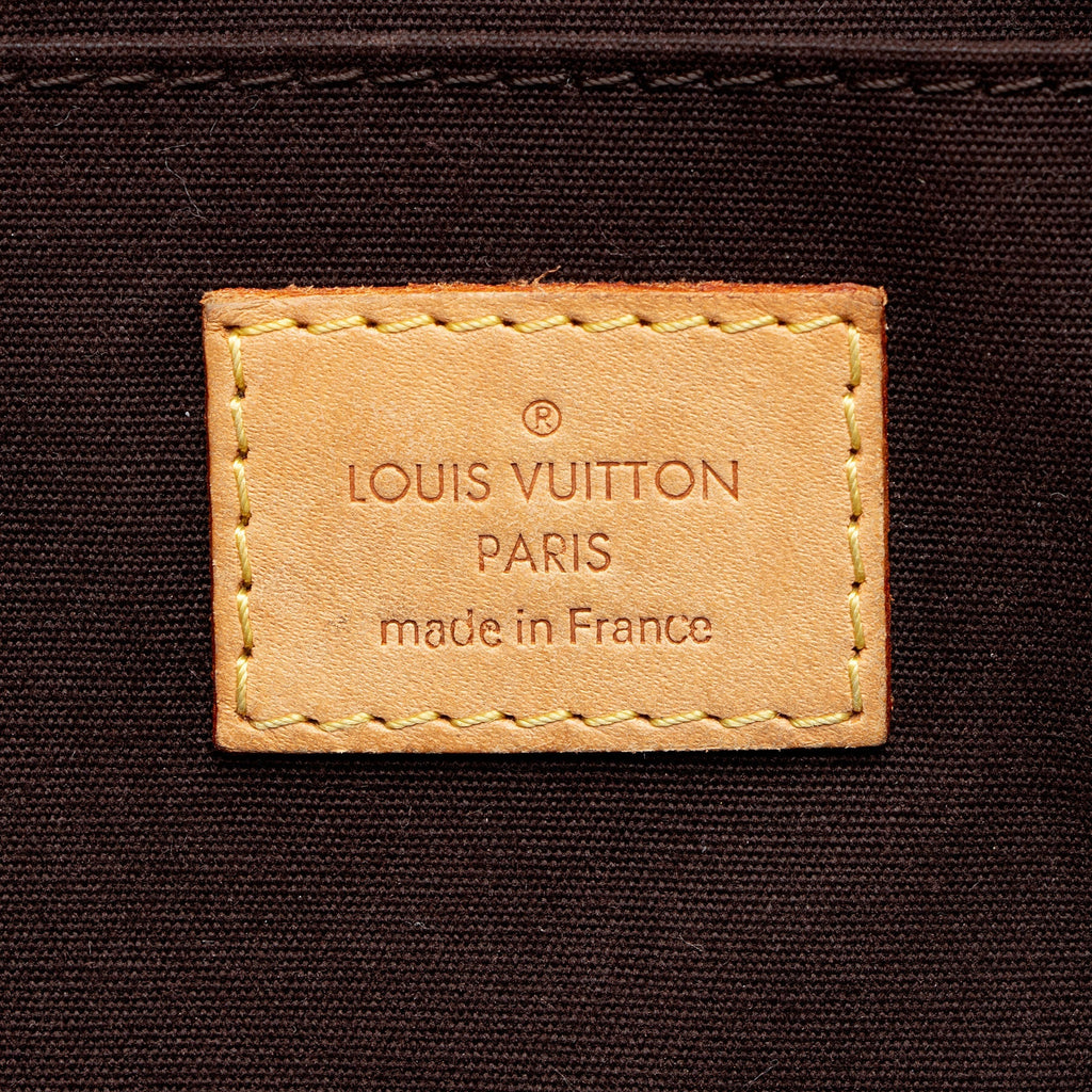 Louis Vuitton Monogram Vernis Roxbury Drive Clutch
