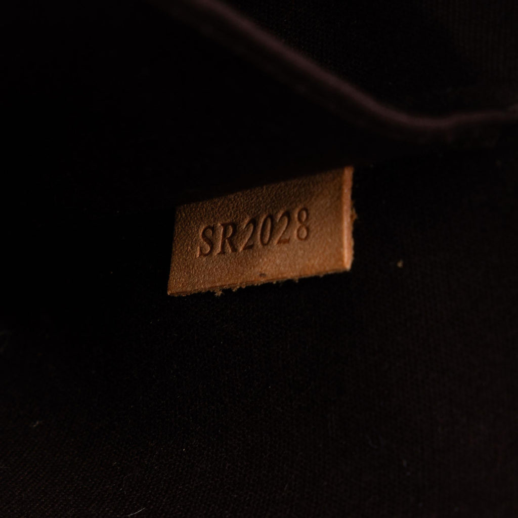 Louis Vuitton Monogram Vernis Roxbury Drive (SHG-DHDpeP)