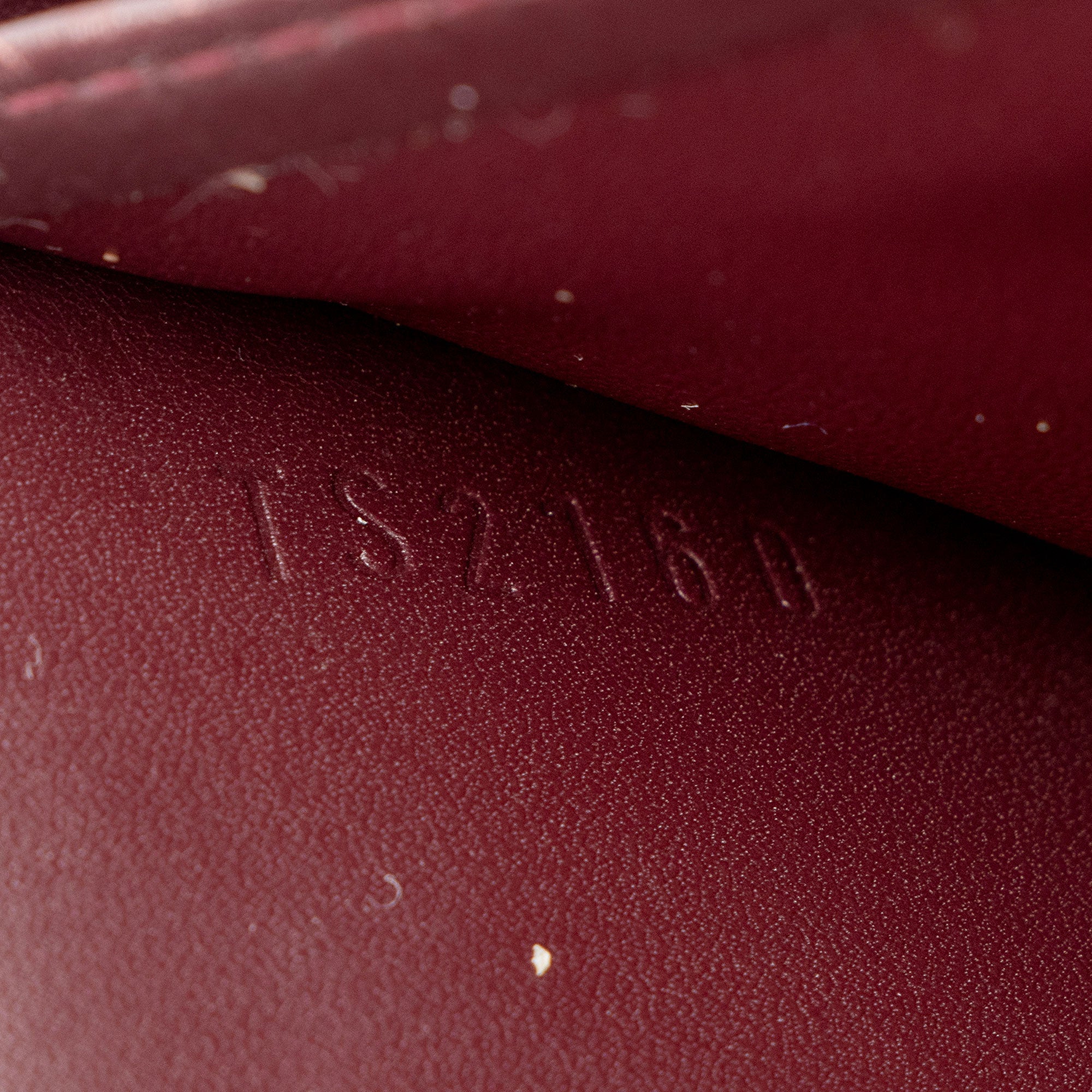 Louis Vuitton Monogram Vernis Sarah Wallet (SHF-1rZthq)
