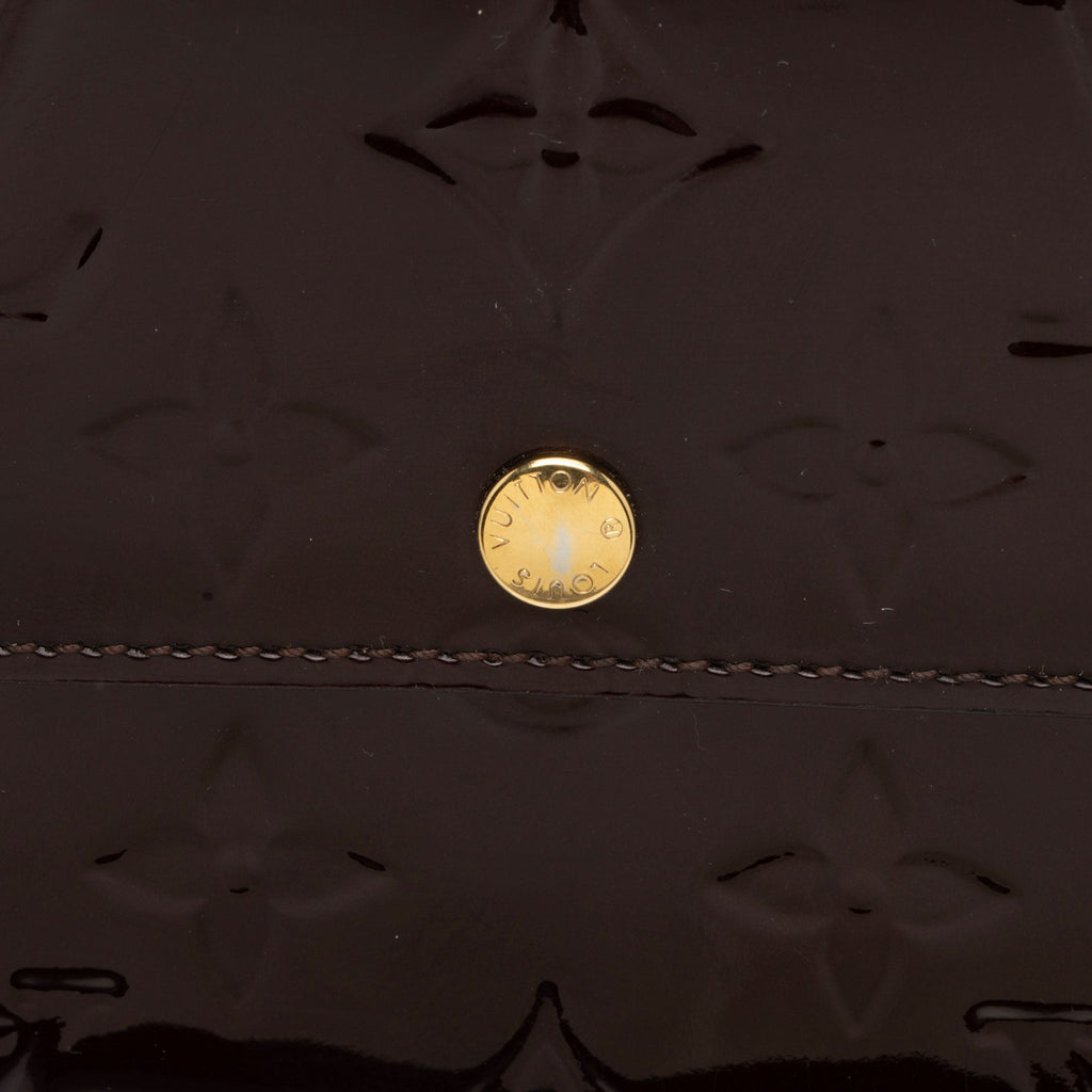 Louis Vuitton Monogram Vernis Sarah Wallet (SHF-U8GsUh)
