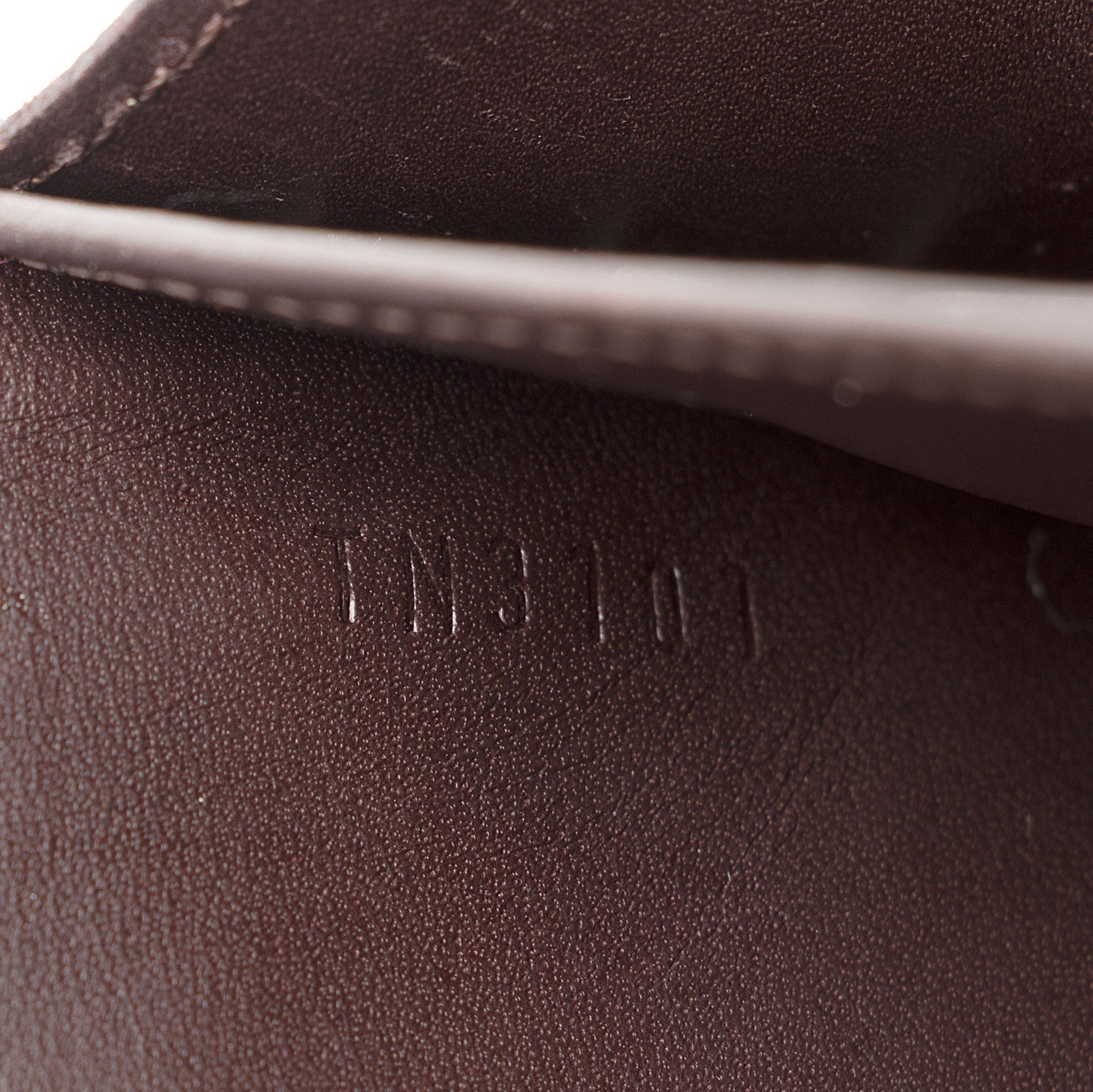 Louis Vuitton Monogram Vernis Sarah Wallet (SHF-U8GsUh)