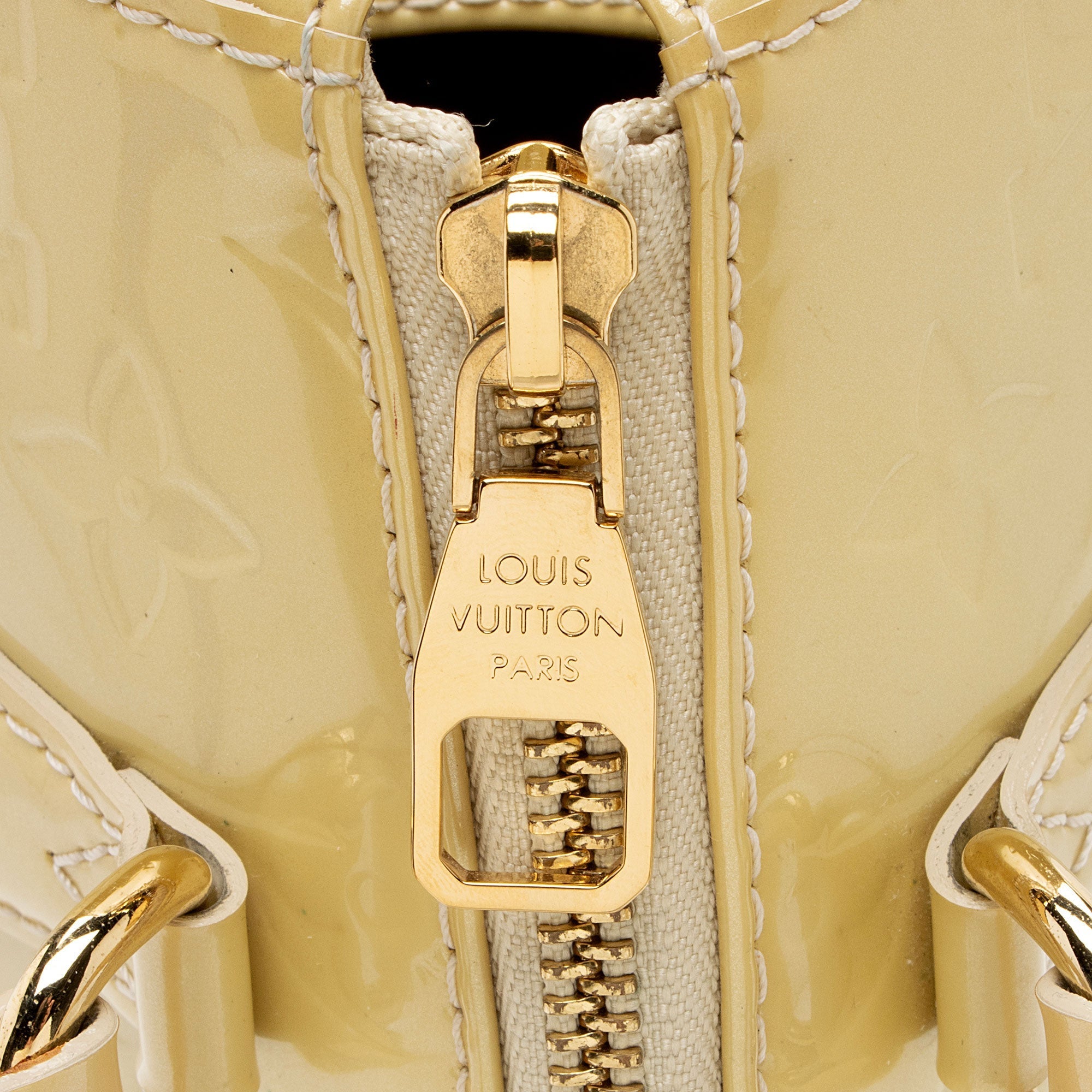 Louis Vuitton Monogram Vernis Sherwood PM Satchel (SHF-G3XOIN)