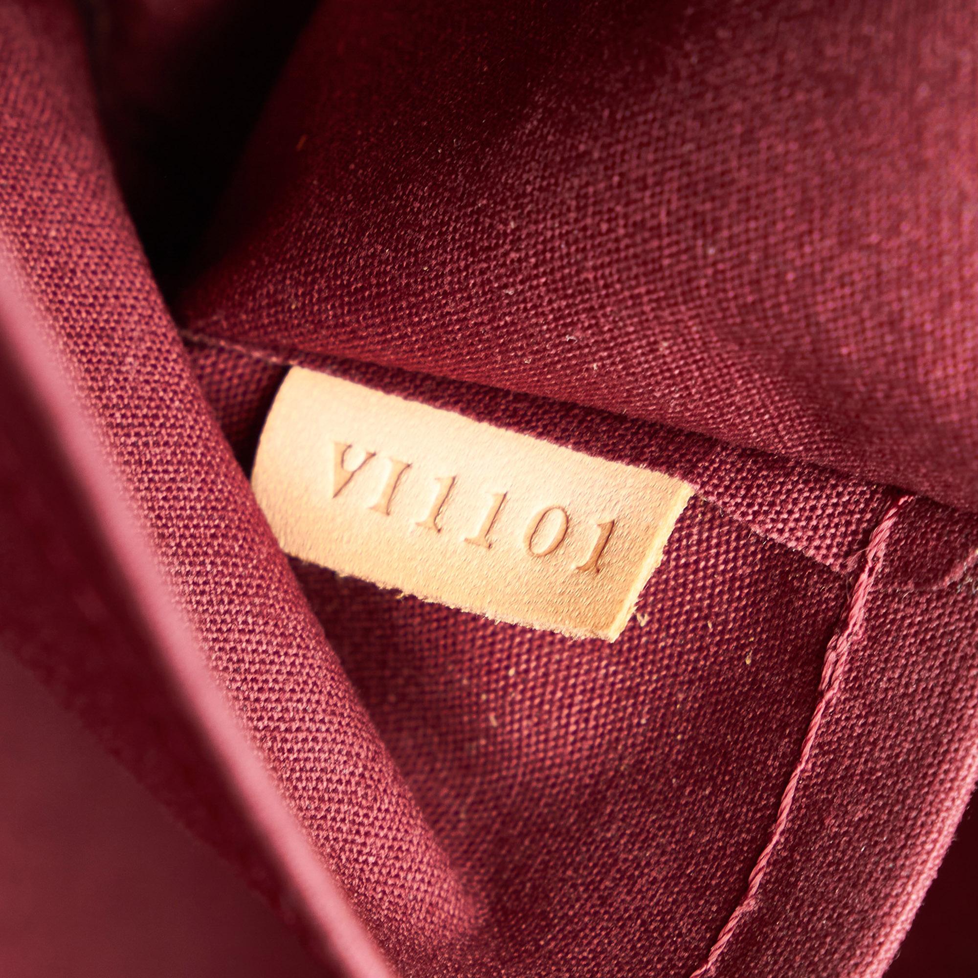Louis Vuitton Monogram Vernis Sherwood PM (SHG-ODJJ2T)