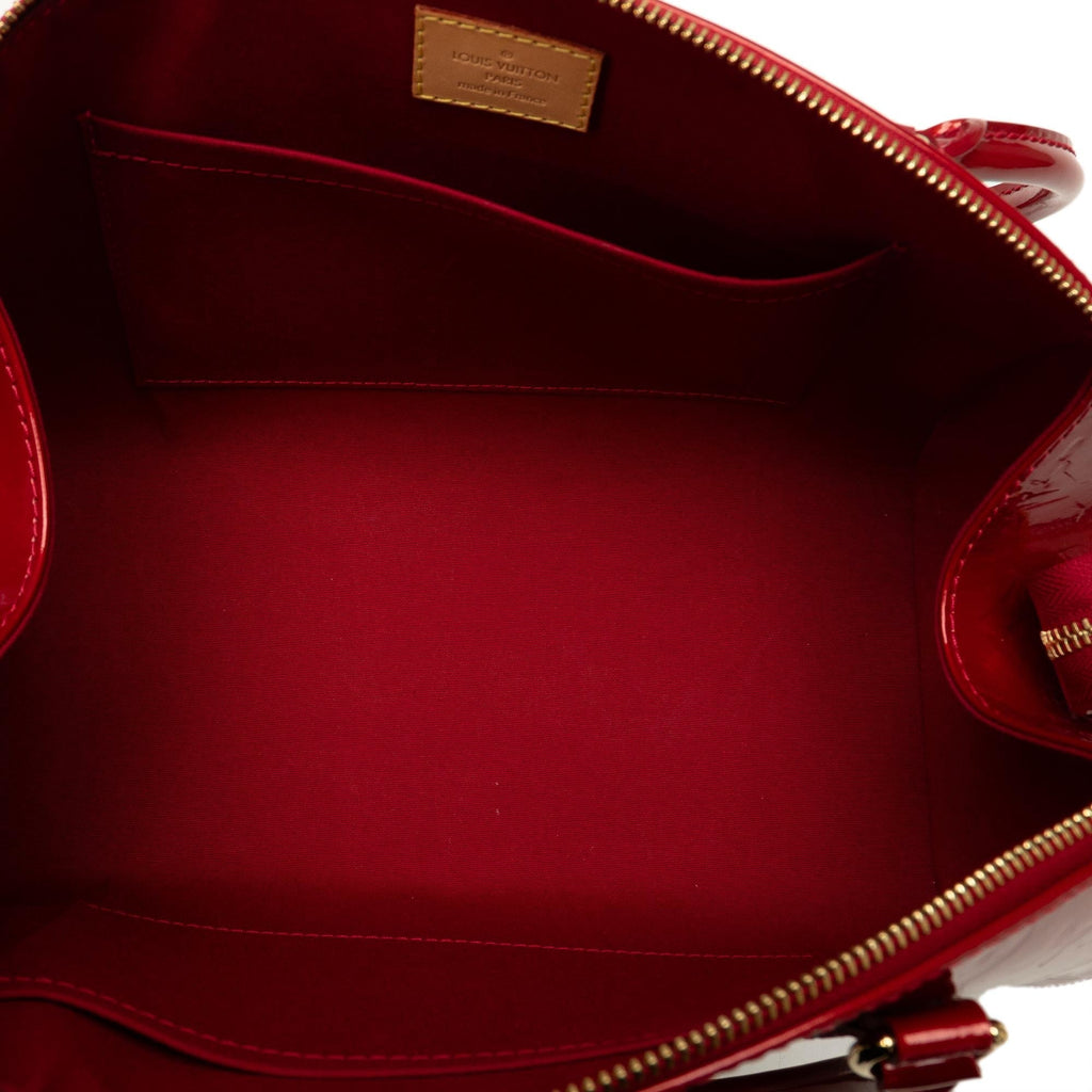 Louis Vuitton Monogram Vernis Sherwood PM (SHG-FT2esn)