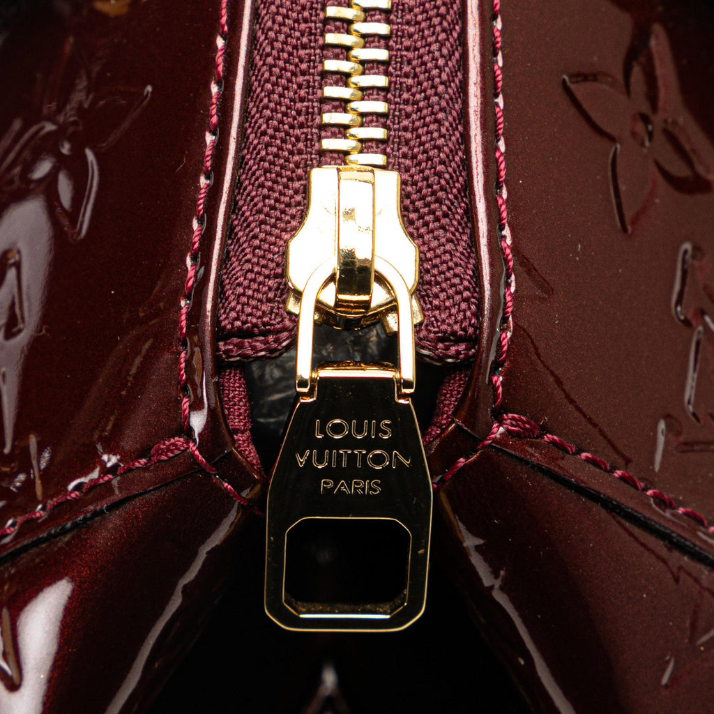 Louis Vuitton Monogram Vernis Sherwood PM (SHG-xJ3iqu)