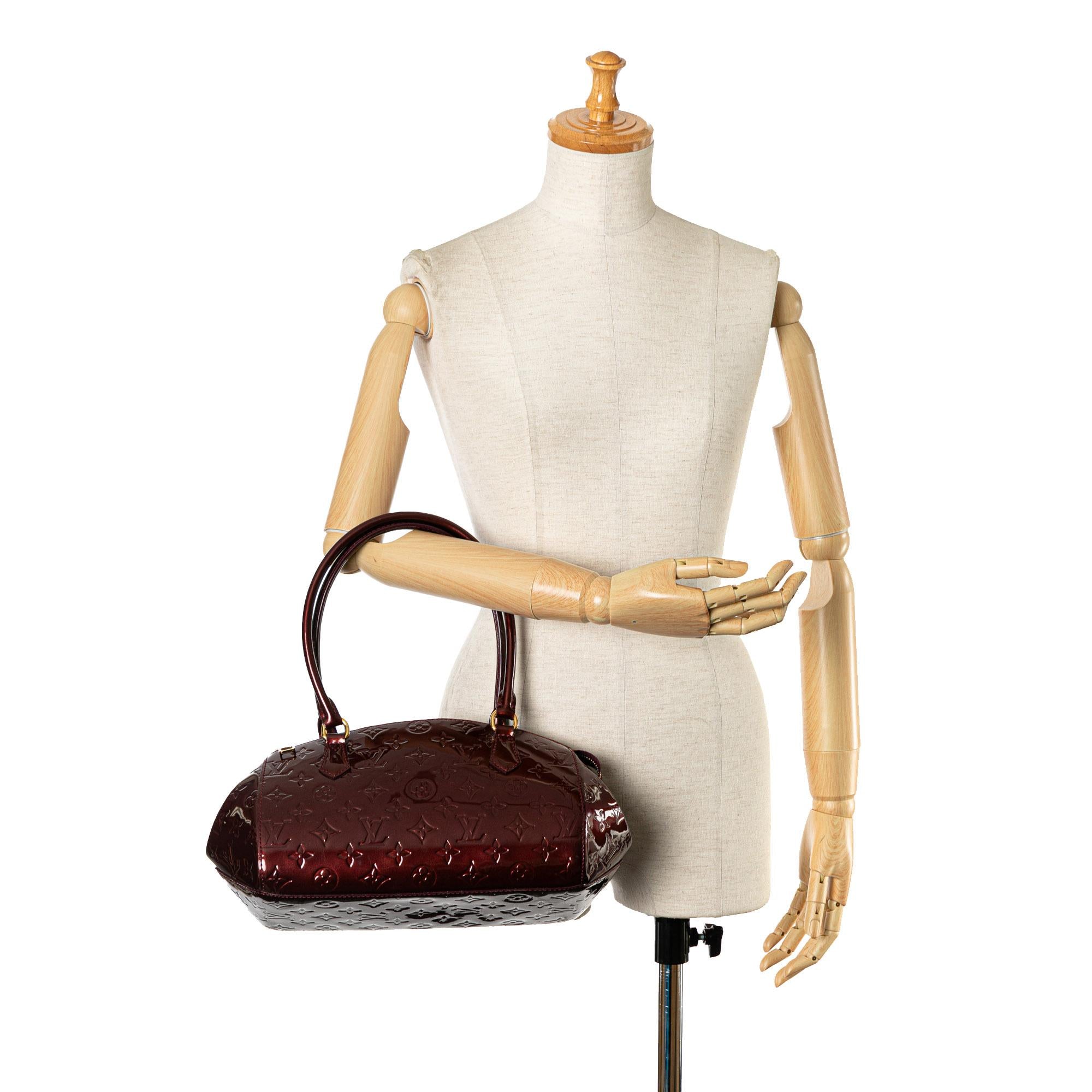 Louis Vuitton Monogram Vernis Sherwood PM (SHG-xJ3iqu)