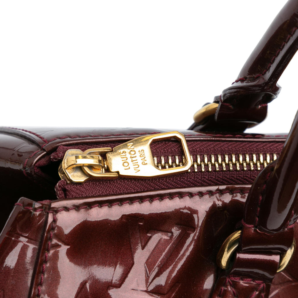 Louis Vuitton Monogram Vernis Sherwood PM (SHG-MzC8R0)