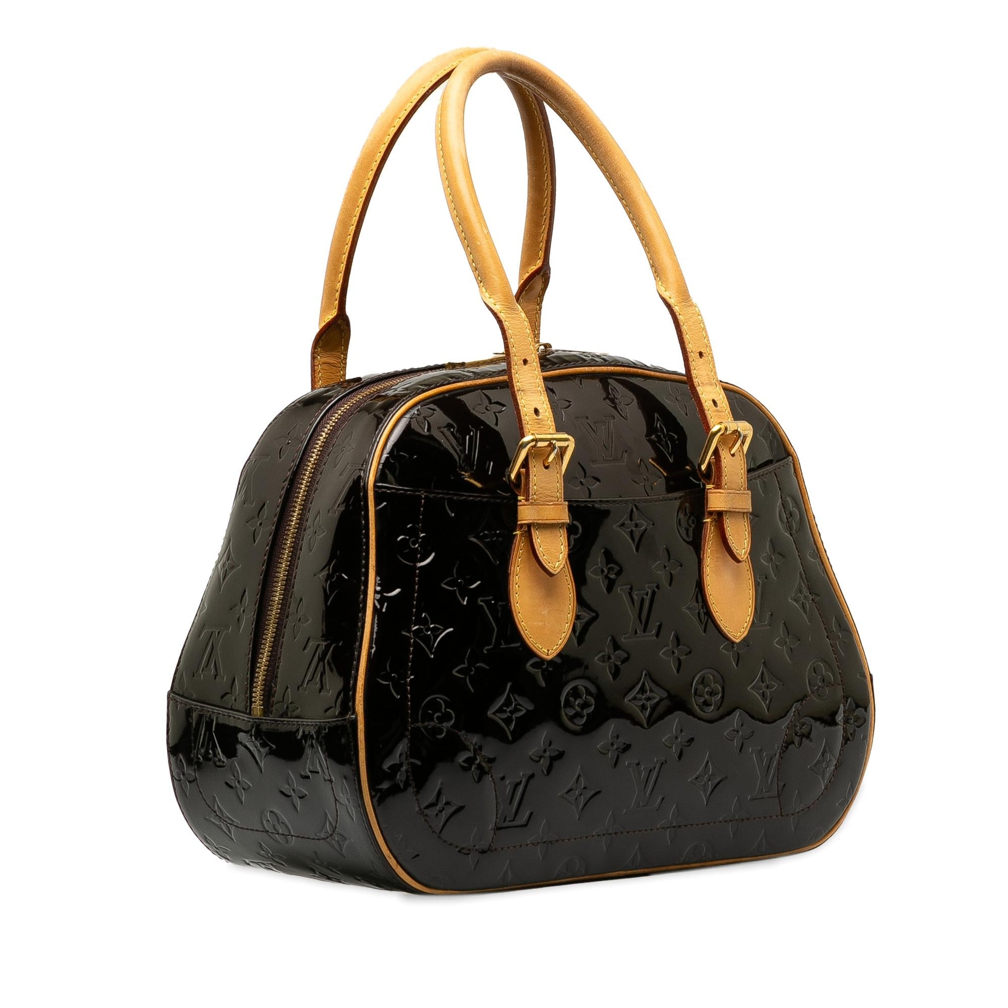 Louis Vuitton Monogram Vernis Summit Drive (SHG-iMWN2V)