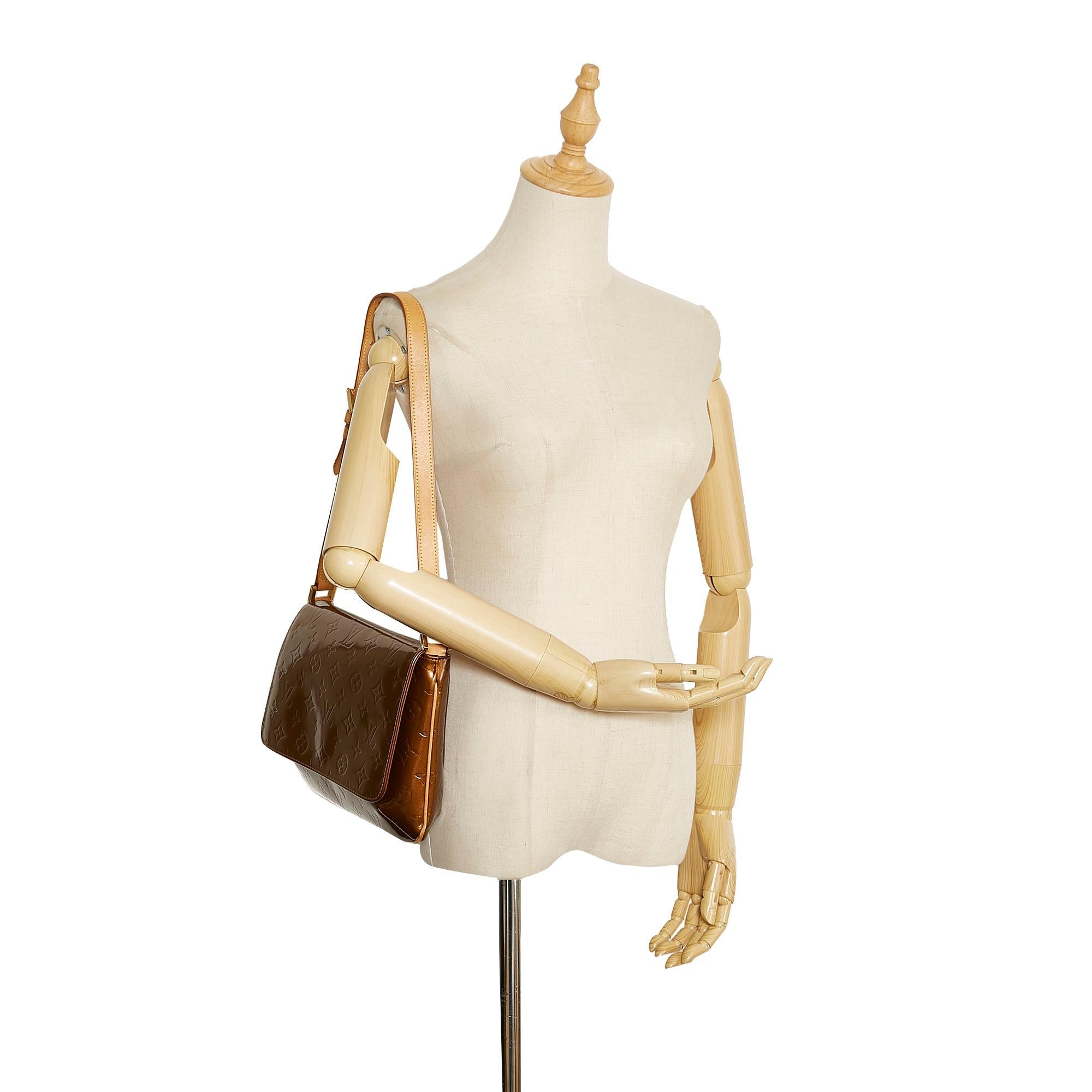 Louis Vuitton Monogram Vernis Thompson Street (SHG-wEGATI)