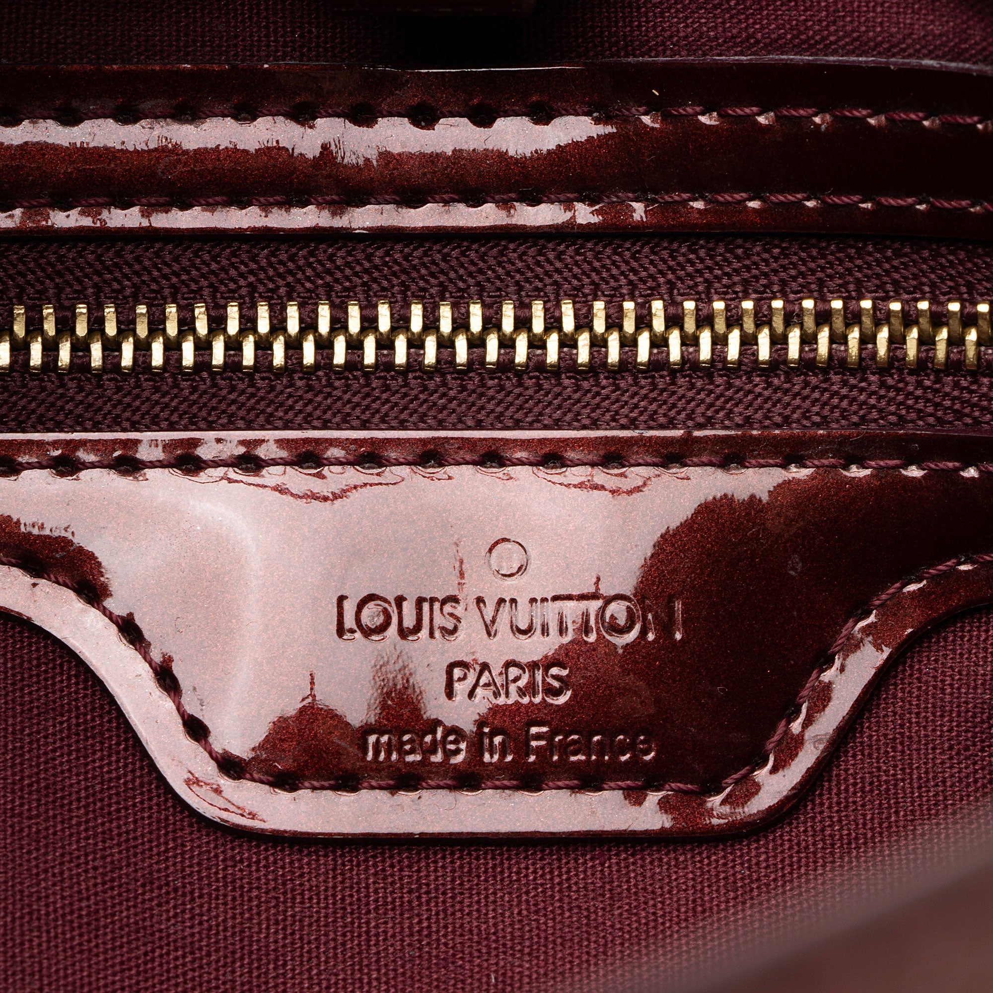 Louis Vuitton Monogram Vernis Wilshire PM Tote (SHF-eeeczU)