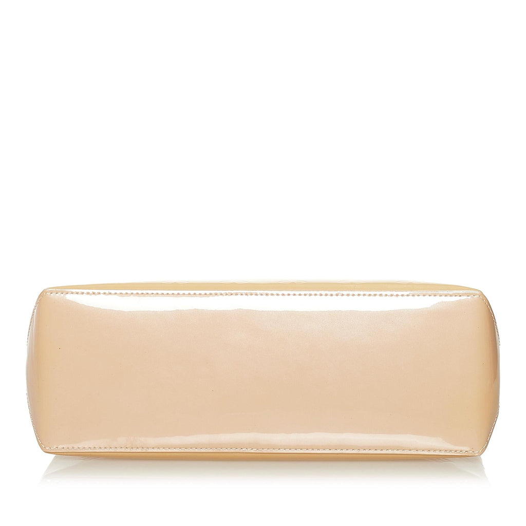 Louis Vuitton Monogram Vernis Wilshire PM (SHG-34983)