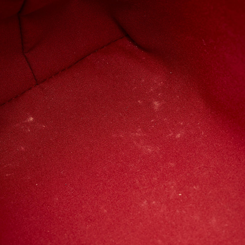 Louis Vuitton Monogram Vernis Wilshire PM (SHG-8Bm3Qz)
