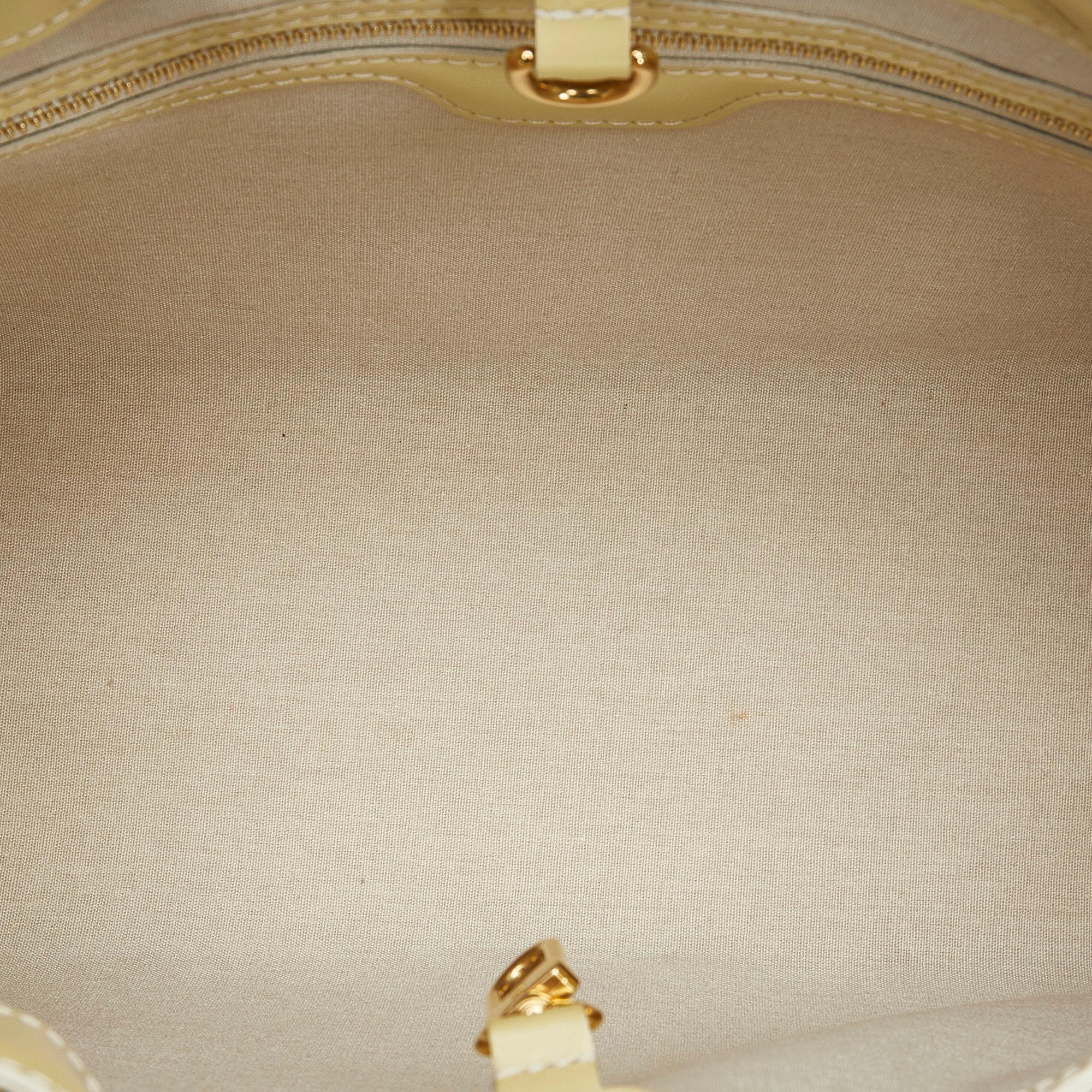 Louis Vuitton Monogram Vernis Wilshire PM (SHG-oOae4z)