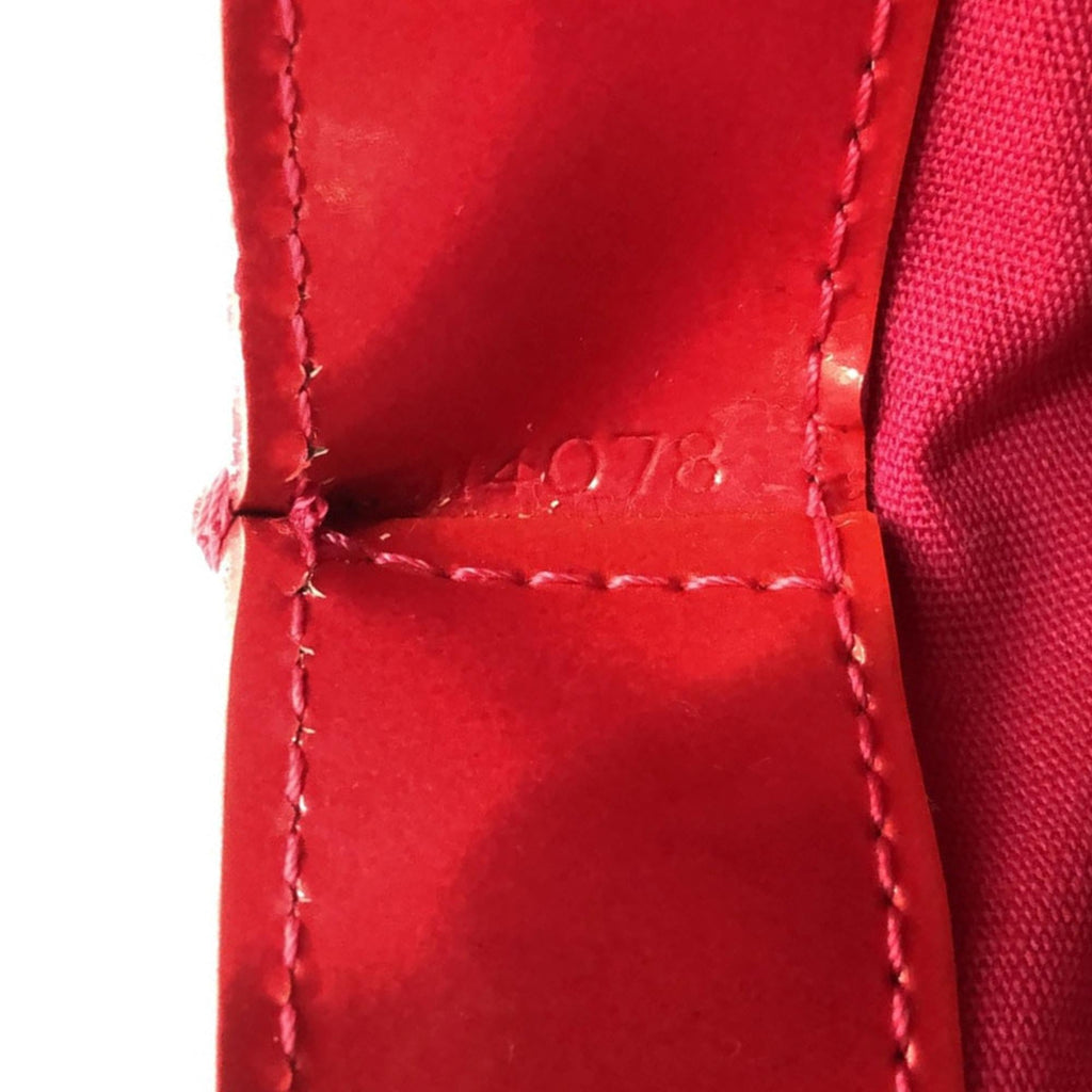 Louis Vuitton Monogram Vernis Wilshire PM (SHG-m6bqNT)