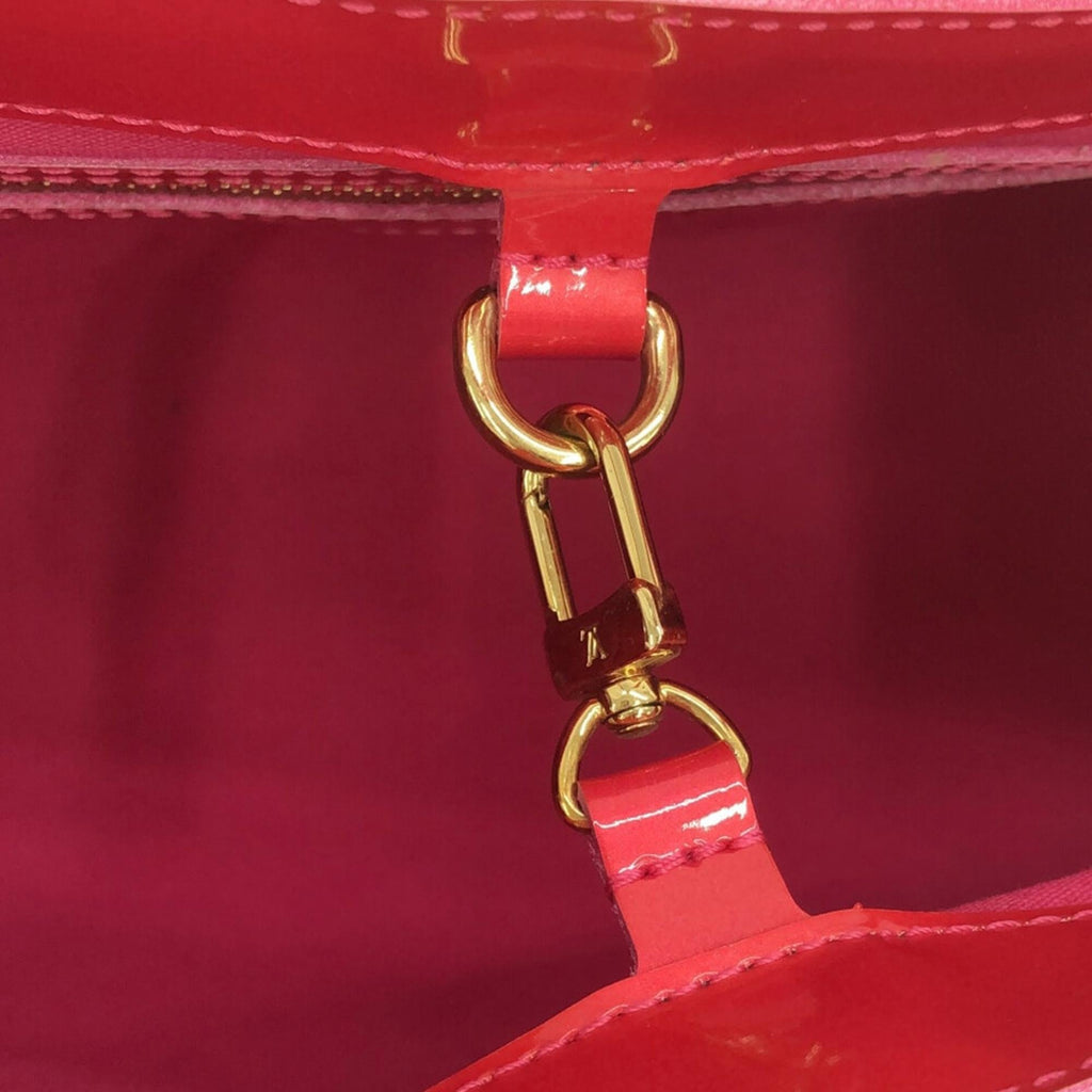Louis Vuitton Monogram Vernis Wilshire PM (SHG-m6bqNT)