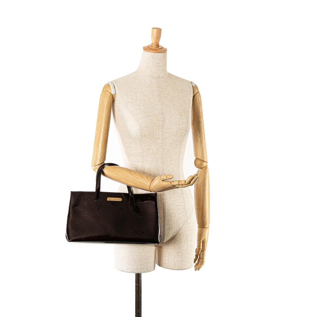 Louis Vuitton Monogram Vernis Wilshire PM (SHG-OU1JBO)