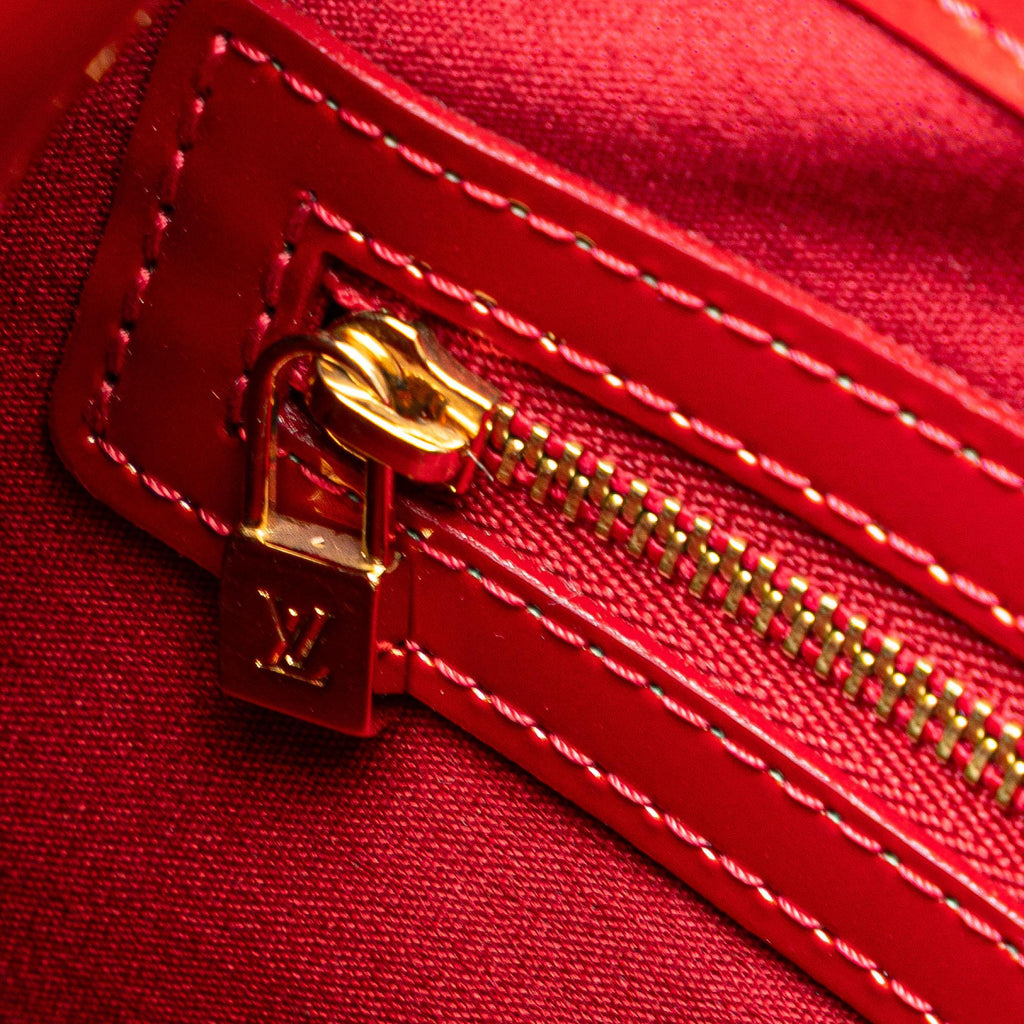 Louis Vuitton Monogram Vernis Wilshire PM