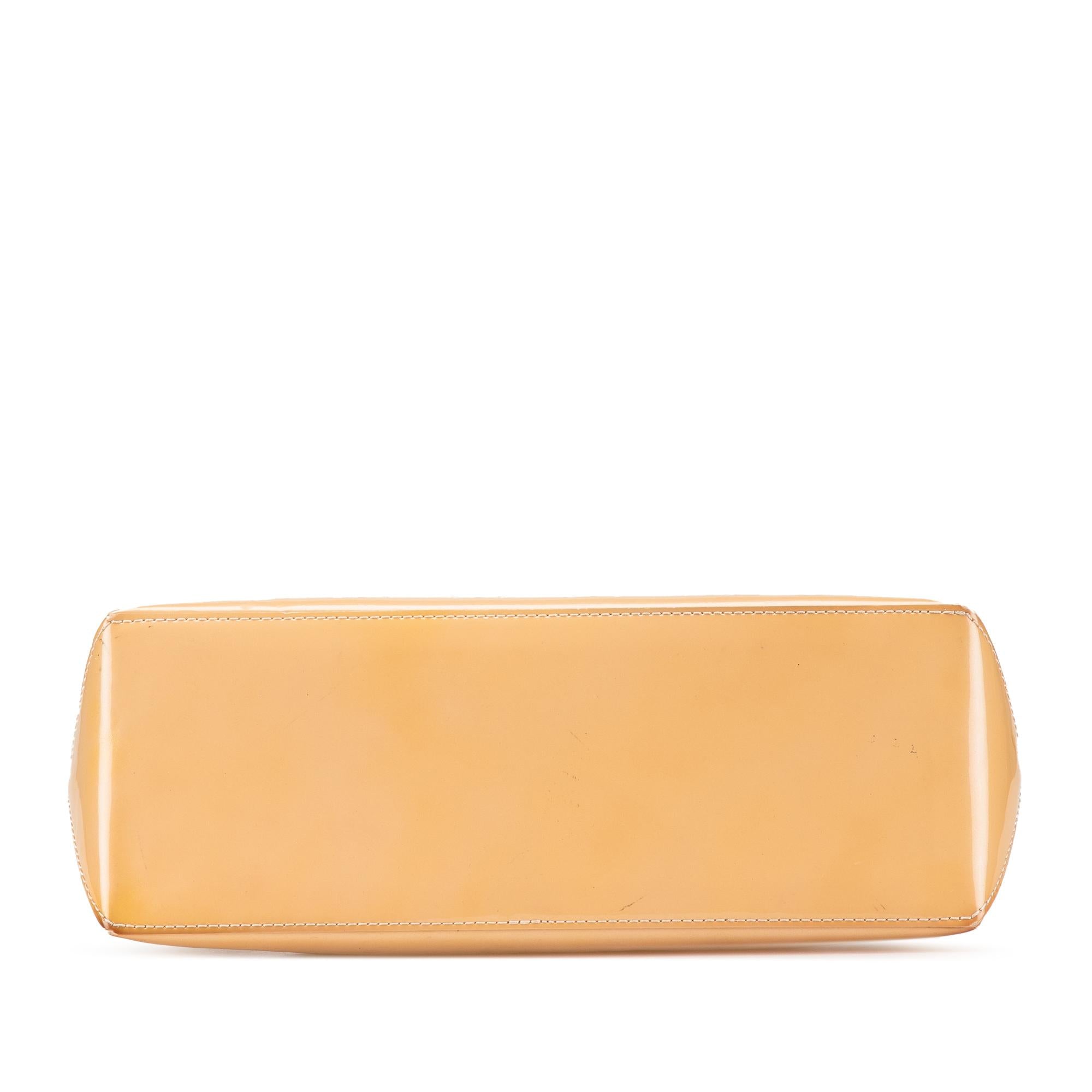 Louis Vuitton Monogram Vernis Wilshire PM