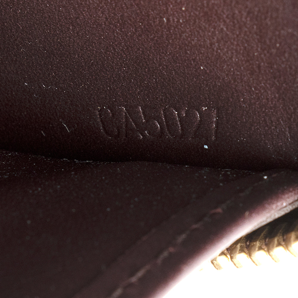 Louis Vuitton Monogram Vernis Zippy Wallet (SHF-19366)