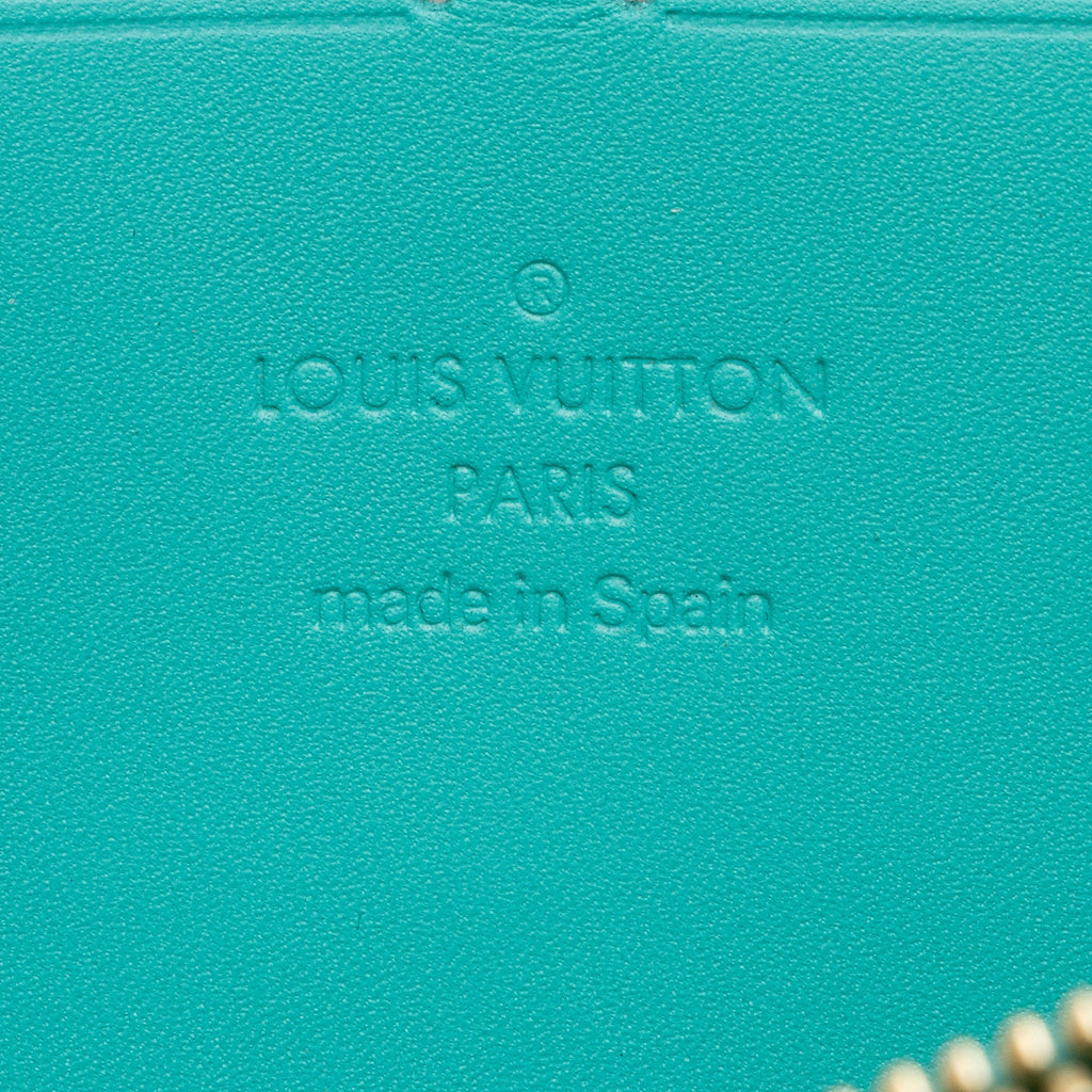 Louis Vuitton Monogram Vernis Zippy Wallet (SHF-O2jrNf)