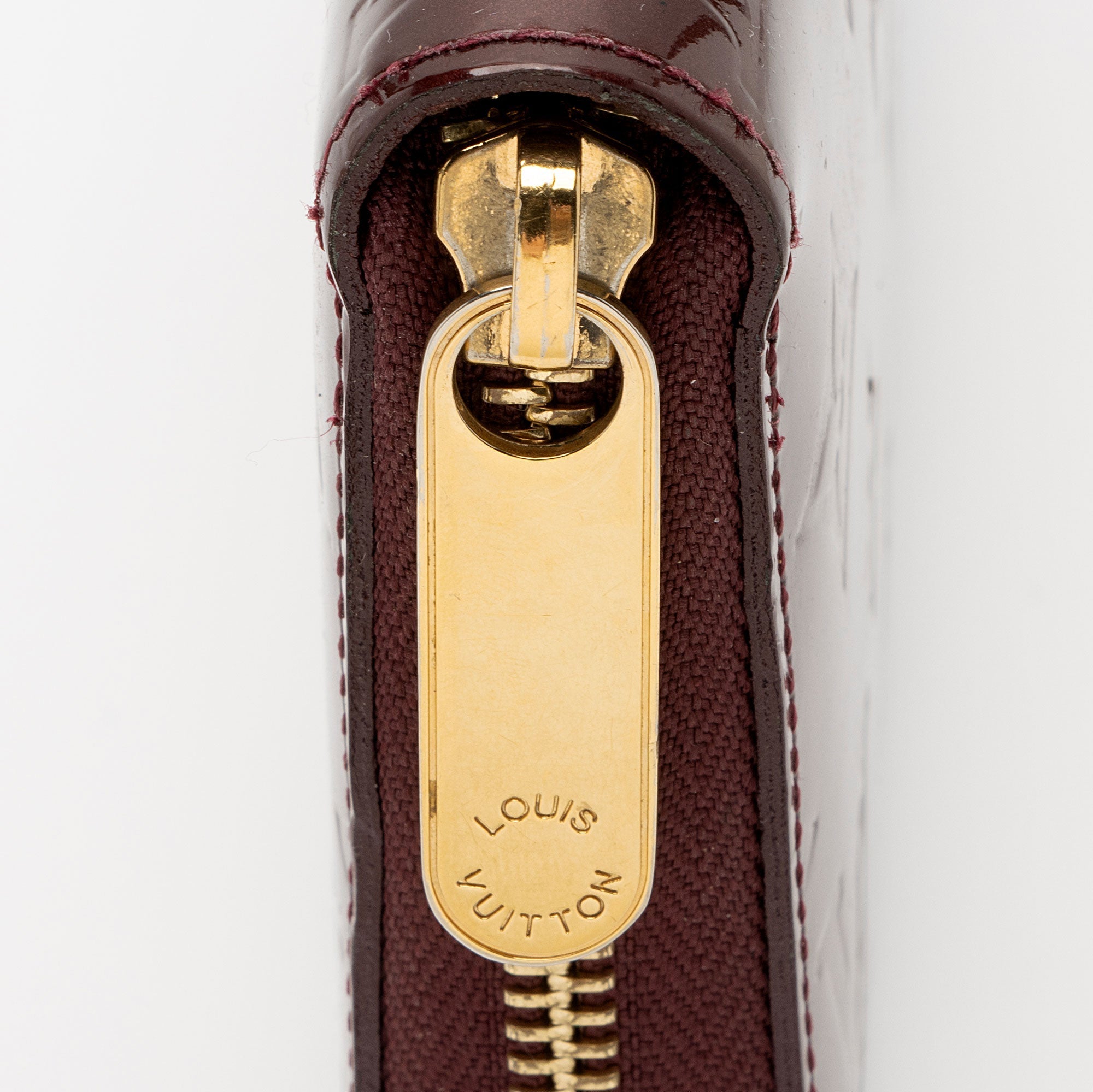 Louis Vuitton Monogram Vernis Zippy Wallet (SHF-SHewWh)