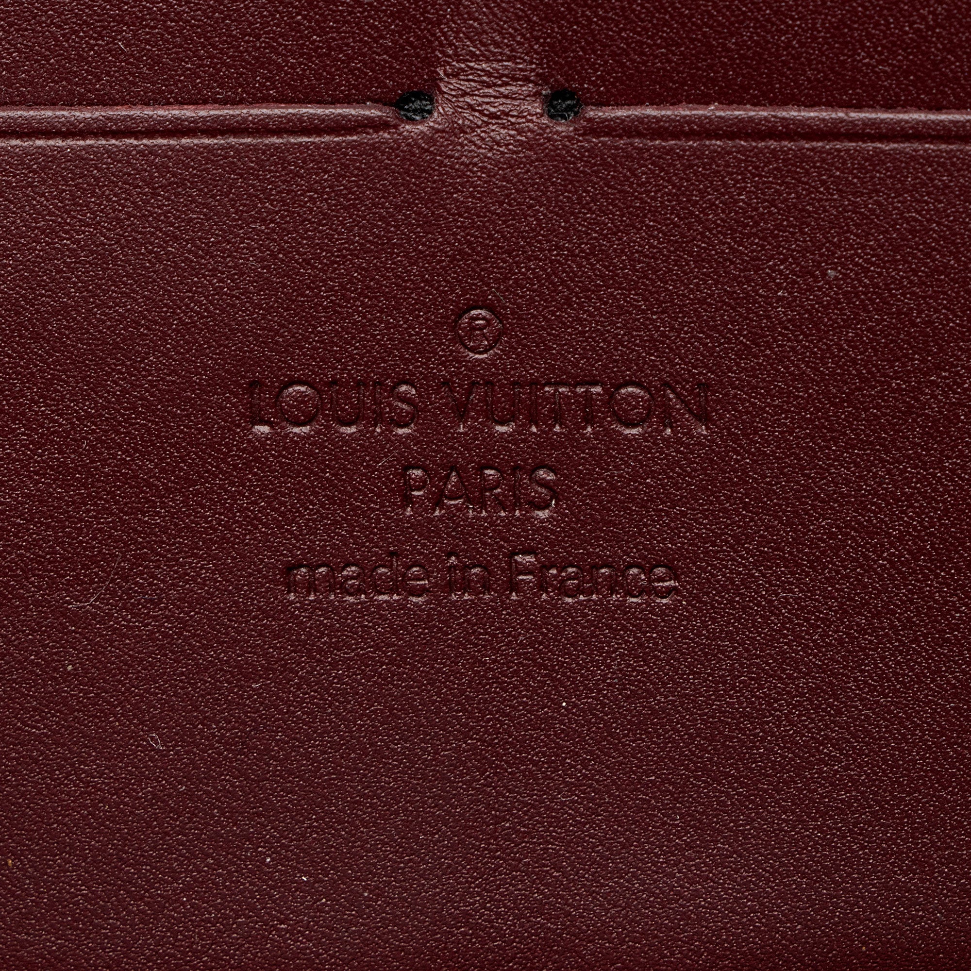 Louis Vuitton Monogram Vernis Zippy Wallet (SHF-SHewWh)