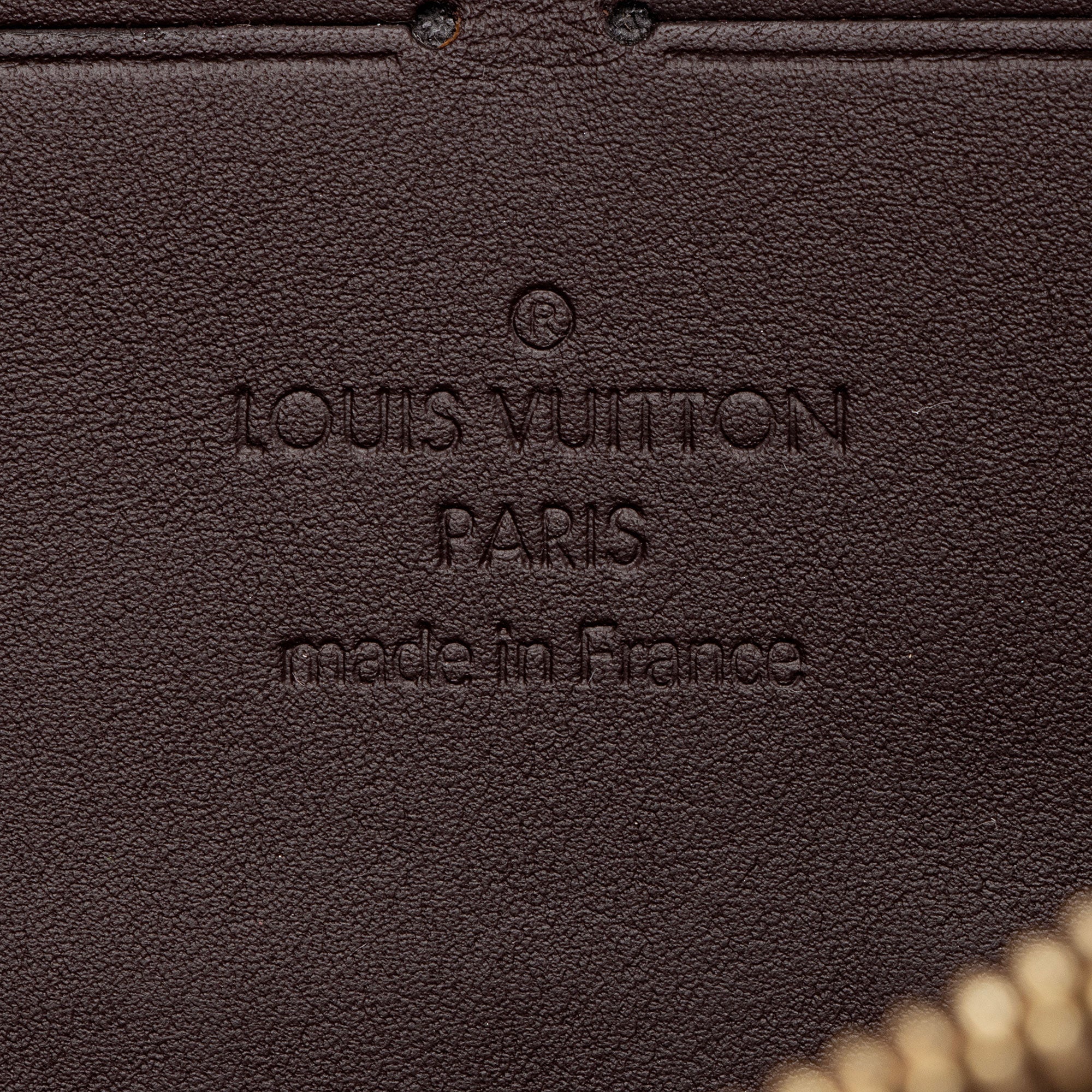 Louis Vuitton Monogram Vernis Zippy Wallet (SHF-RUOsxW)
