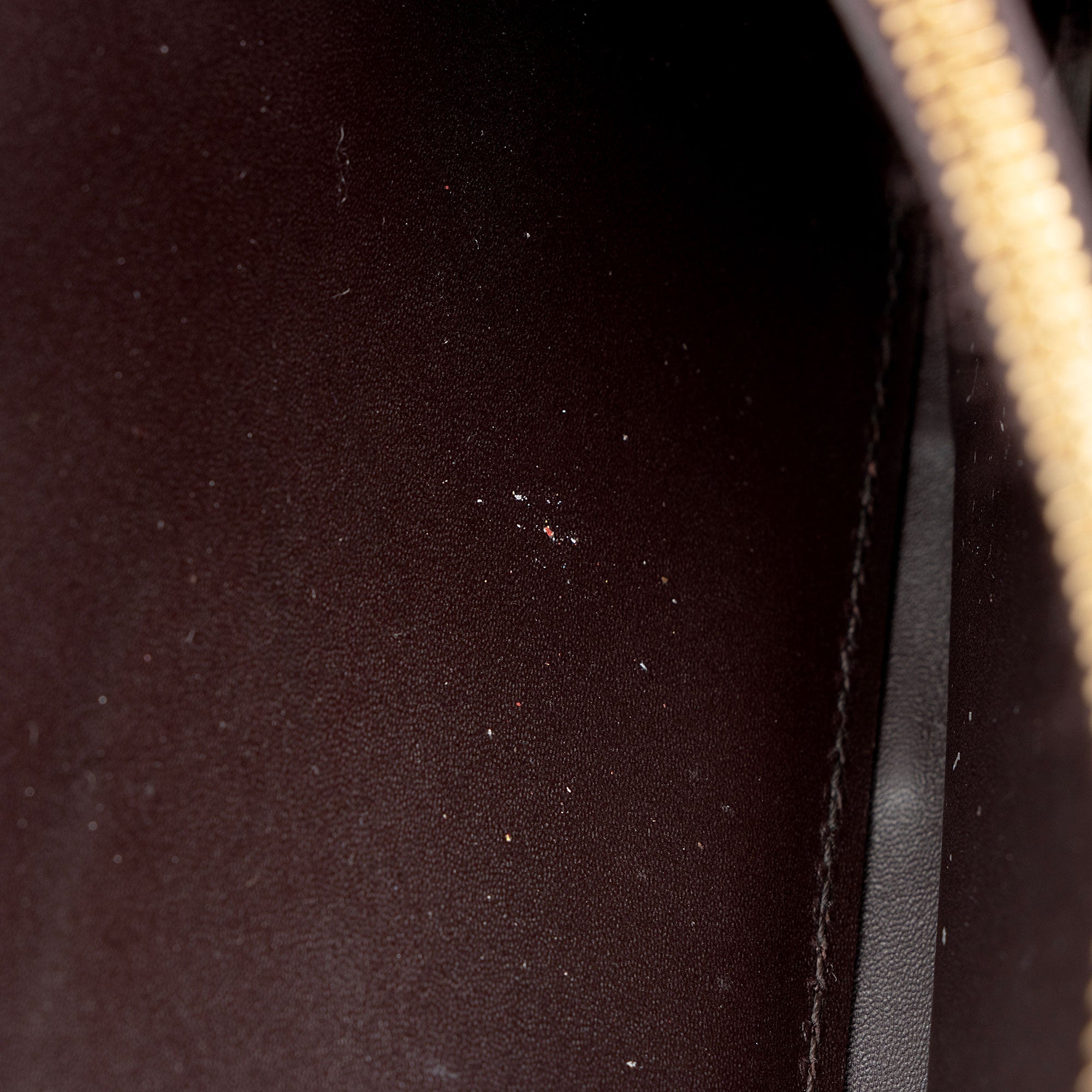 Louis Vuitton Monogram Vernis Zippy Wallet (SHF-0wPWNy)