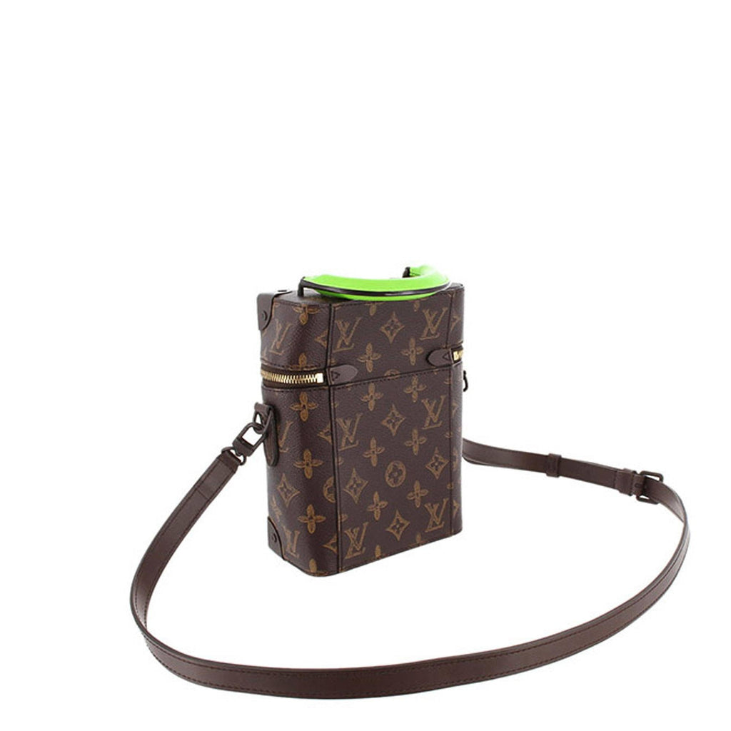 Louis Vuitton Monogram Vertical Box Trunk (SHG-aKatHl)