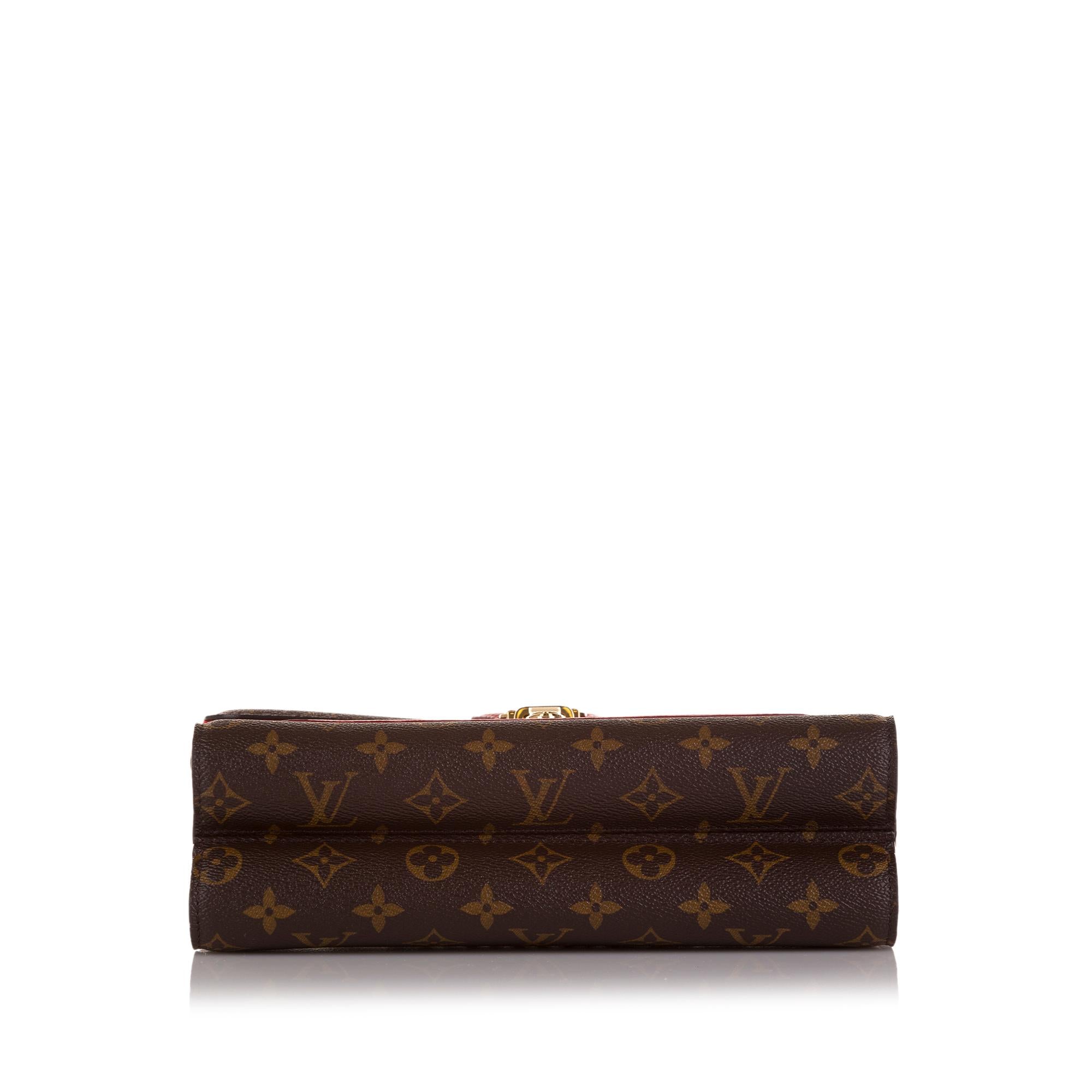 Louis Vuitton Monogram Victoire (SHG-tVgQig)