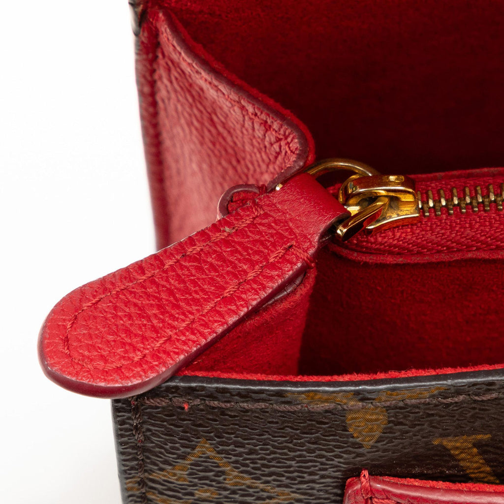 Louis Vuitton Monogram Victoire (SHG-pWRJnA)